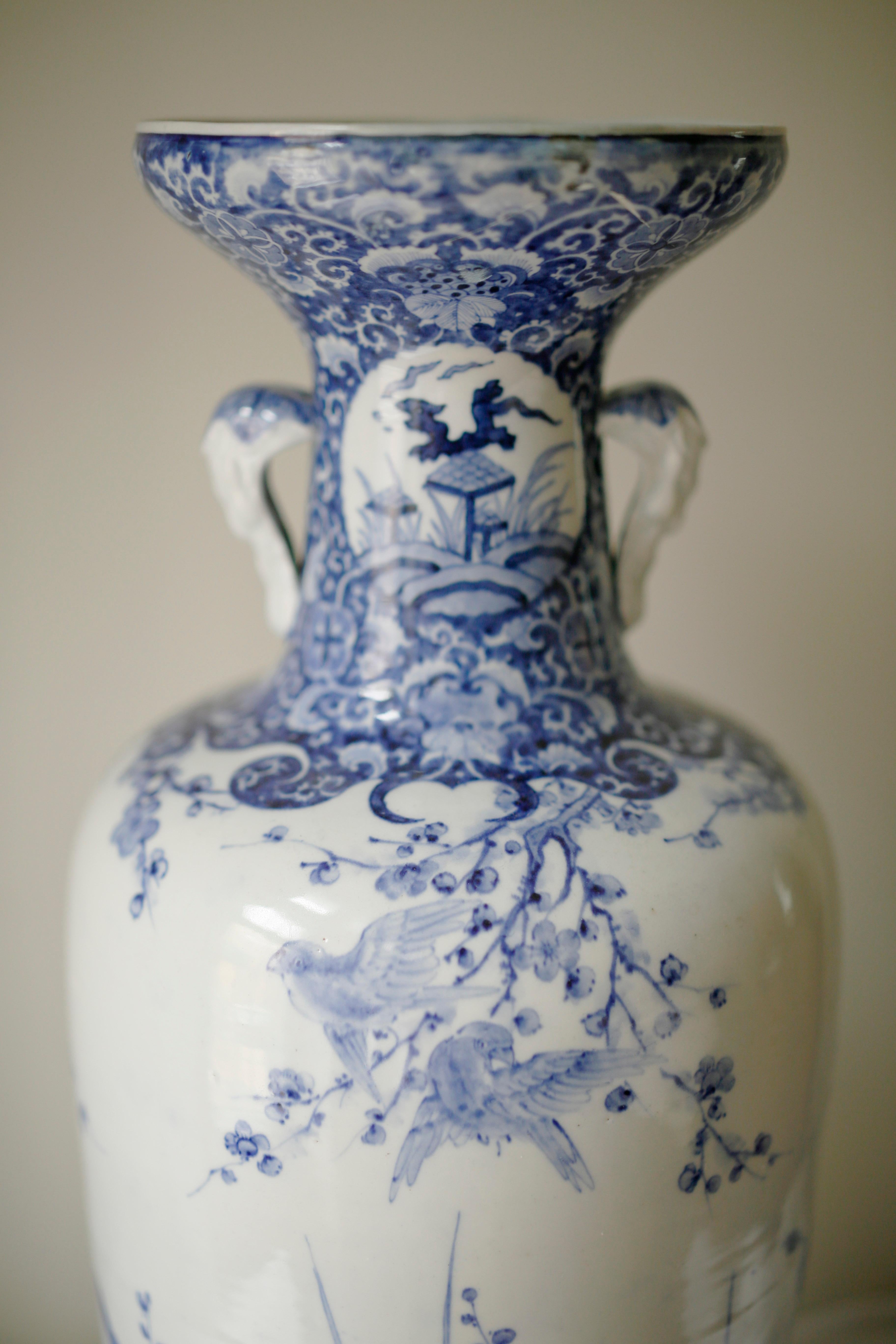 Japanese Pair of Large Meiji Period Blue and White Porcelain Vases For Sale