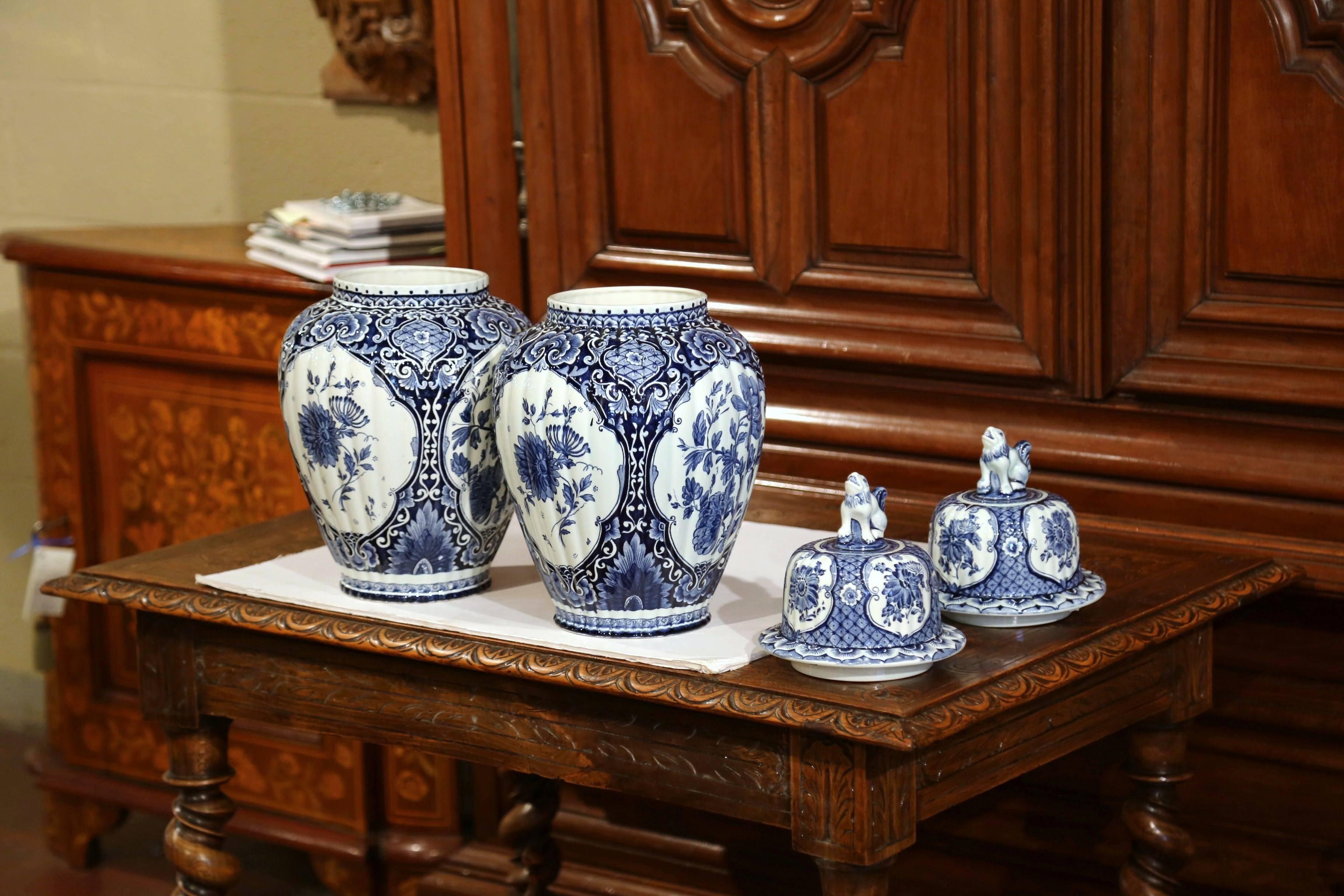 Pair of Mid-20th Century Dutch Blue and White Maastricht Delft Ginger Jars In Excellent Condition In Dallas, TX