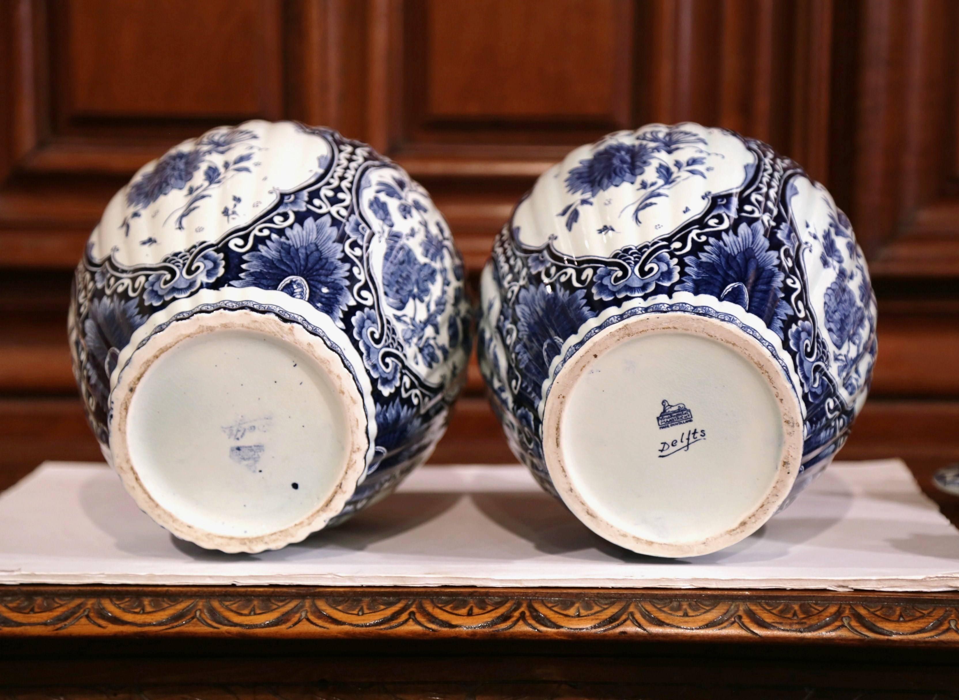 Pair of Mid-20th Century Dutch Blue and White Maastricht Delft Ginger Jars 2