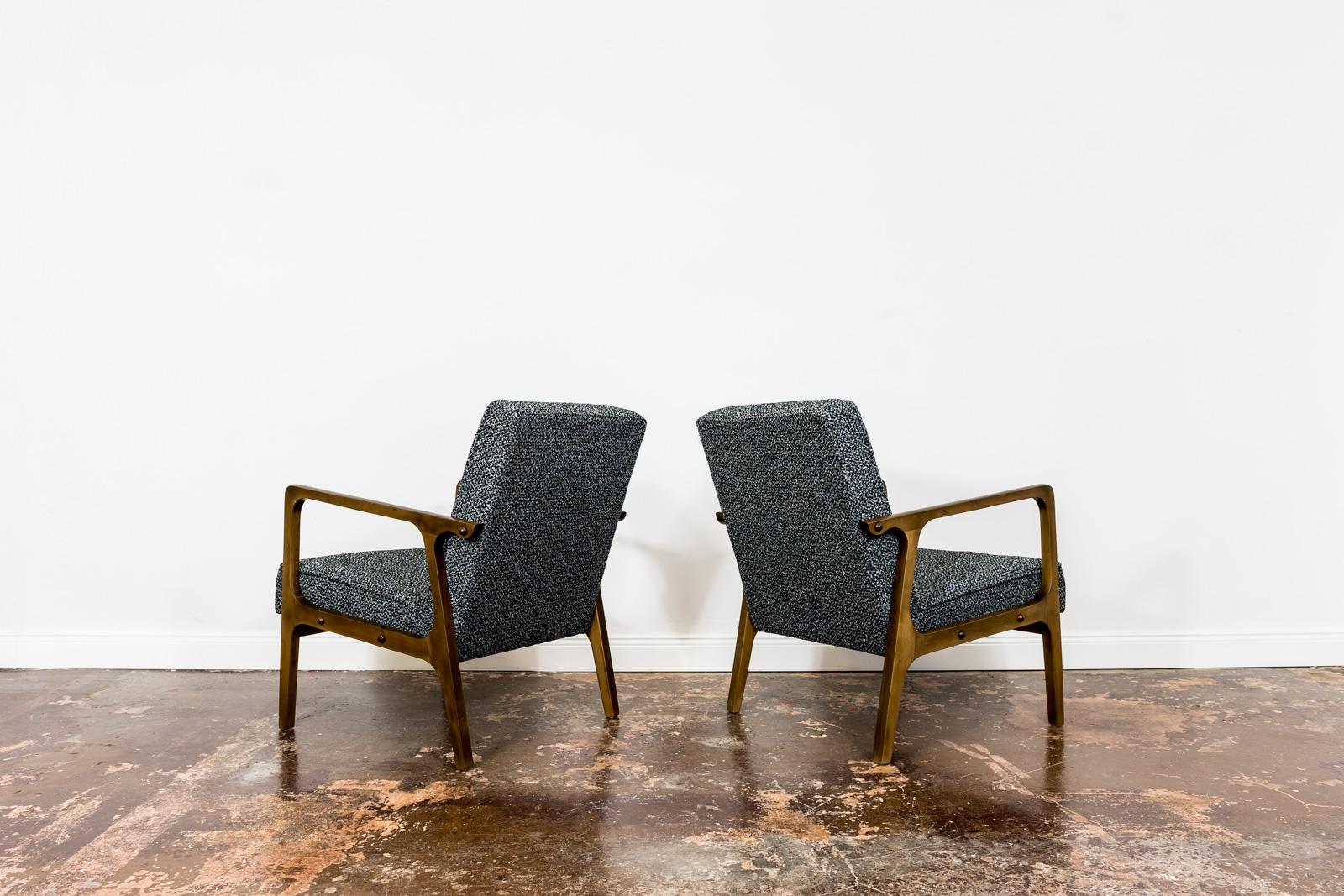Pair Of Mid Century Armchairs Type 04-B From Bydgoskie Fabryki Mebli, 1960's For Sale 1