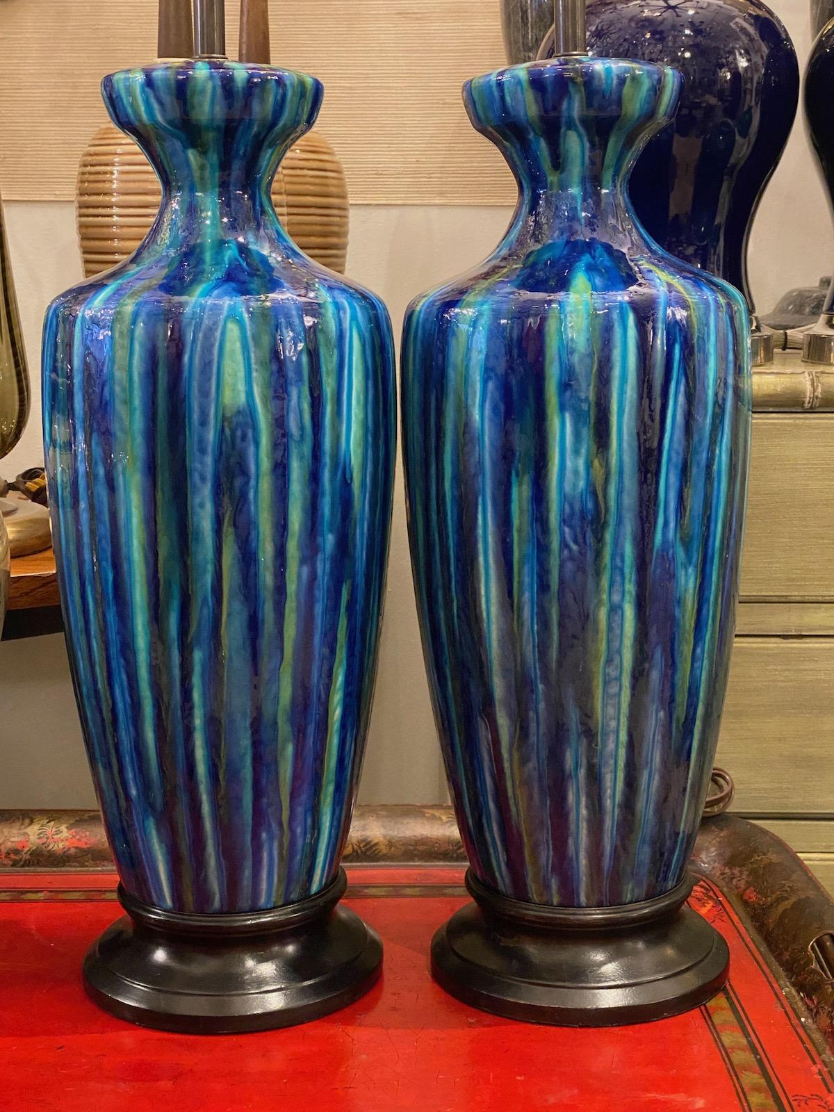 Pair of Large Midcentury Blue Porcelain Lamps In Good Condition For Sale In New York, NY
