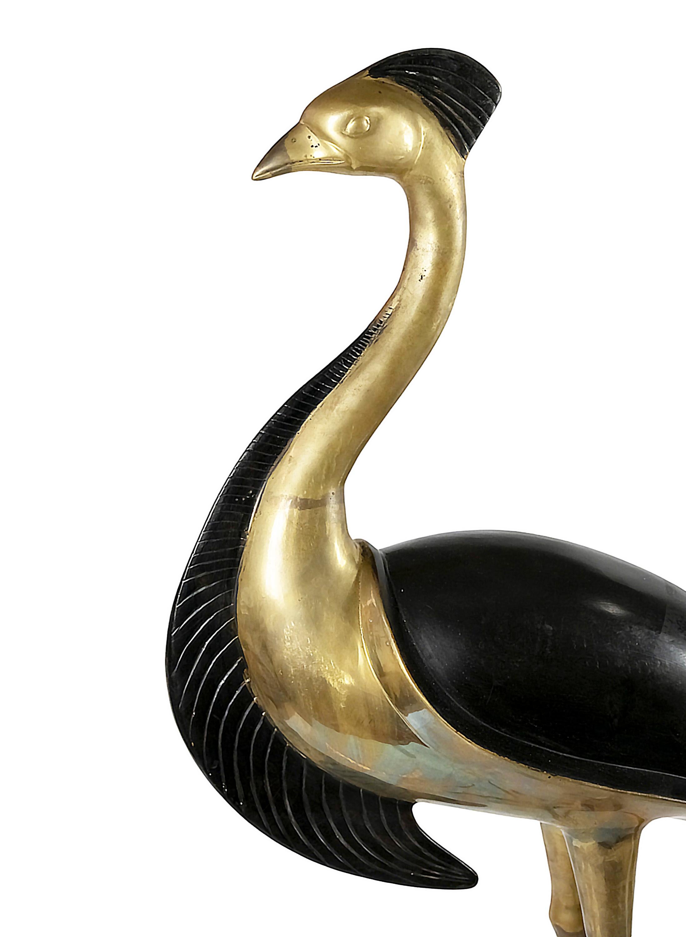 Francese Coppia di grandi sculture di uccelli e gru in bronzo di metà secolo in vendita