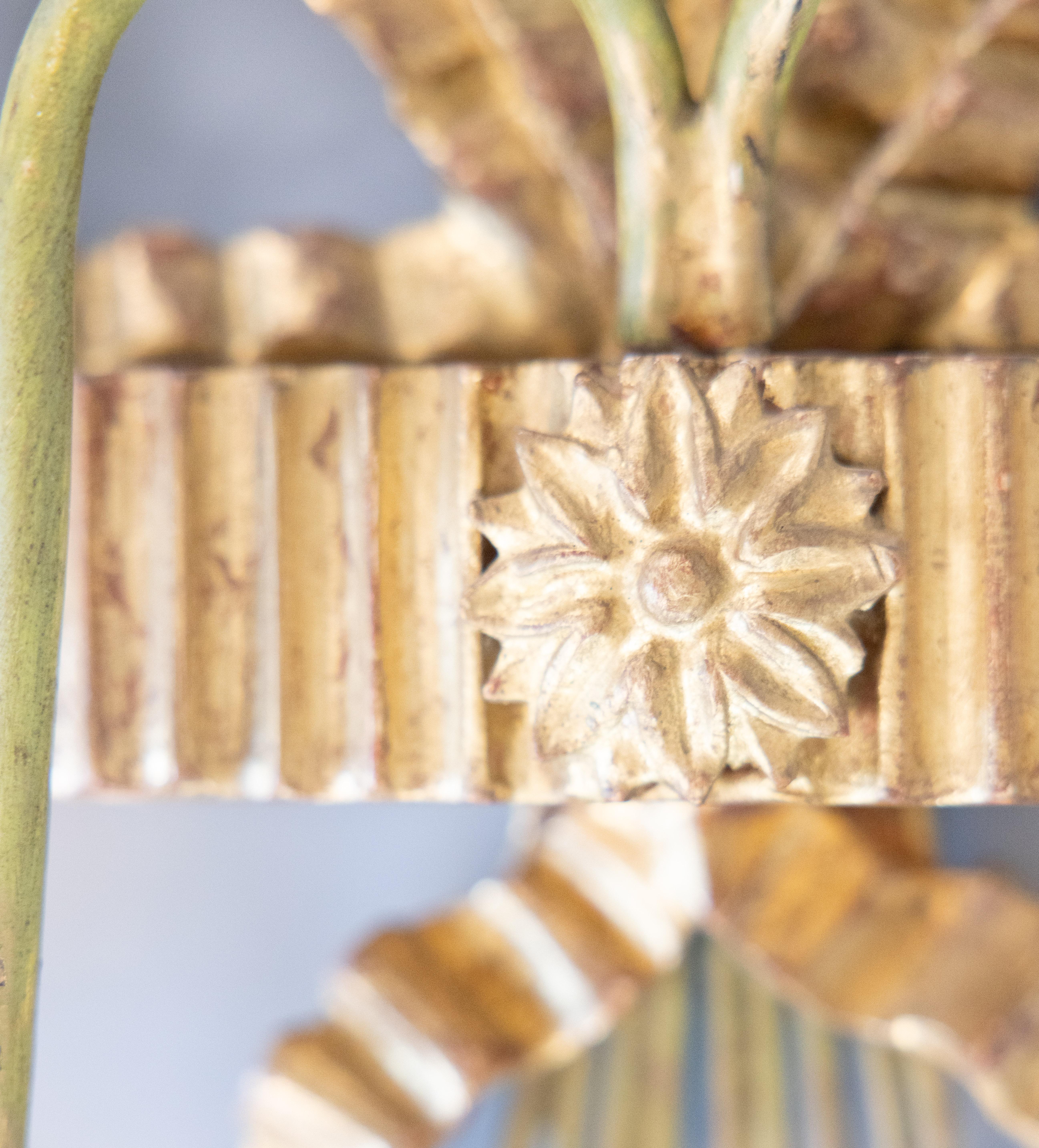Paar große italienische Giltwood-Bögen aus der Mitte des Jahrhunderts & Weizen-Kerzenstummel aus Zinn im Angebot 5