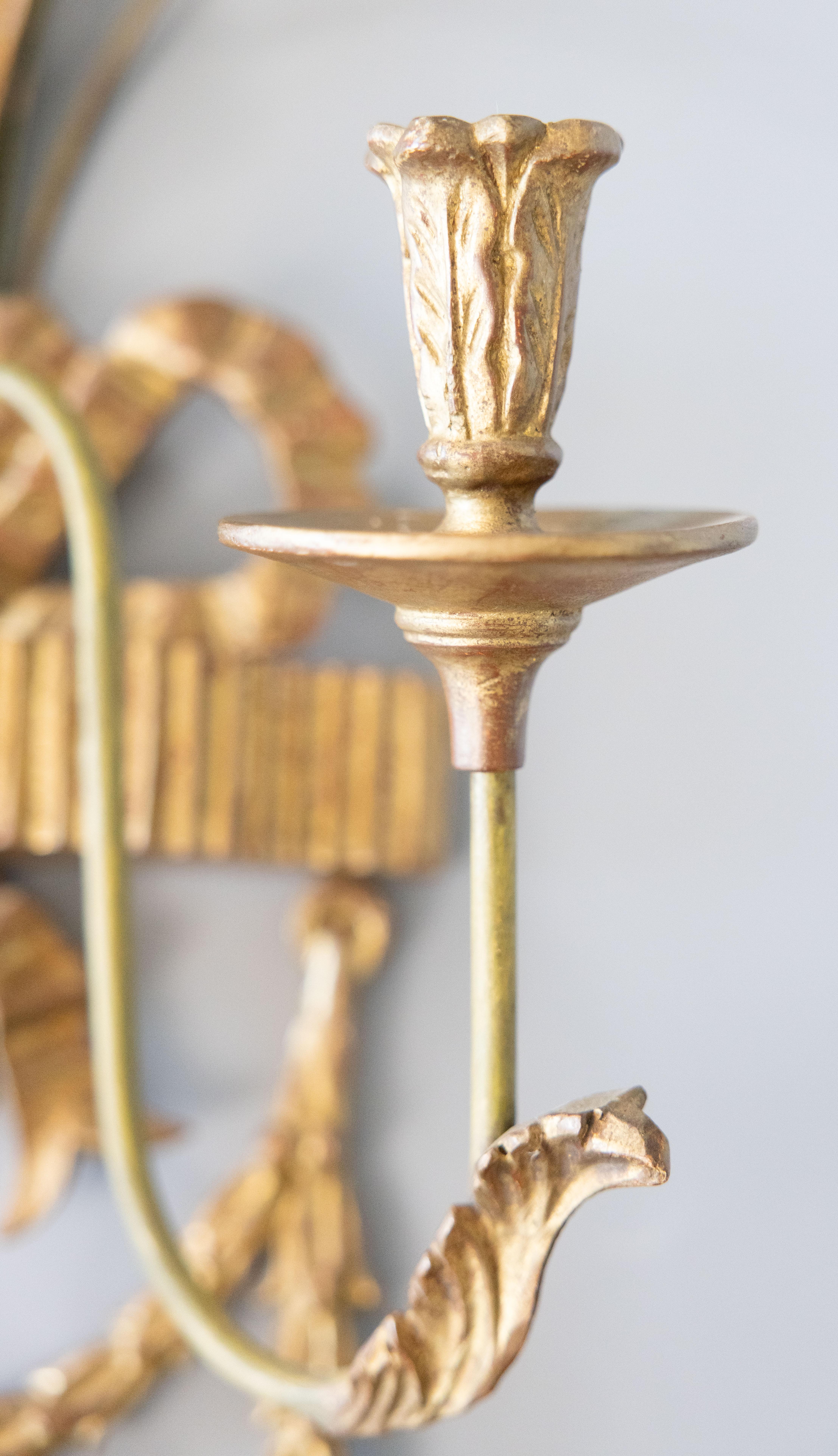 Paar große italienische Giltwood-Bögen aus der Mitte des Jahrhunderts & Weizen-Kerzenstummel aus Zinn im Angebot 1
