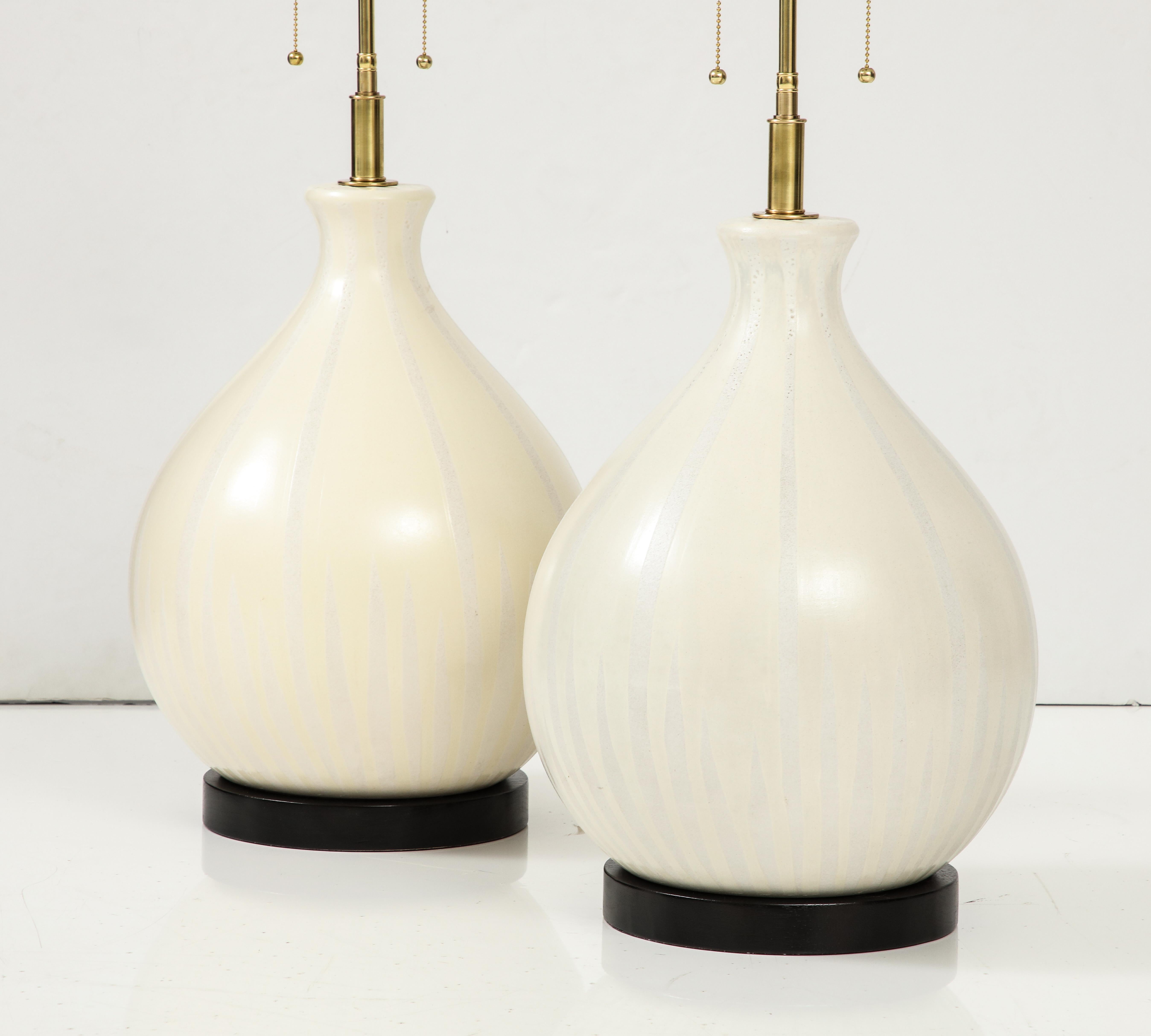 Italian Pair of Large Mid-Century Modern Balloon Shaped Ceramic Lamps For Sale