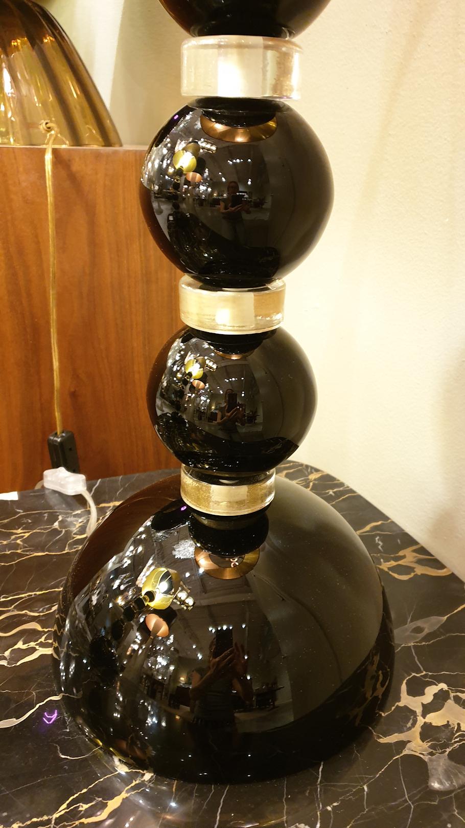 Pair of Large Mid-Century Modern Black and Gold Murano Glass Table Lamps, 1970s In Excellent Condition In Dallas, TX
