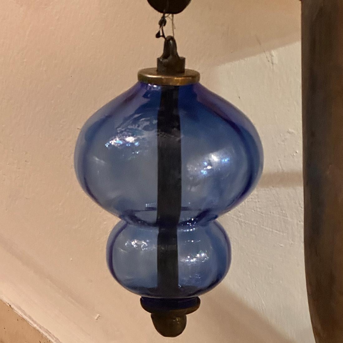 Paar große schwedische Wandleuchter aus der Jahrhundertmitte (Glas) im Angebot
