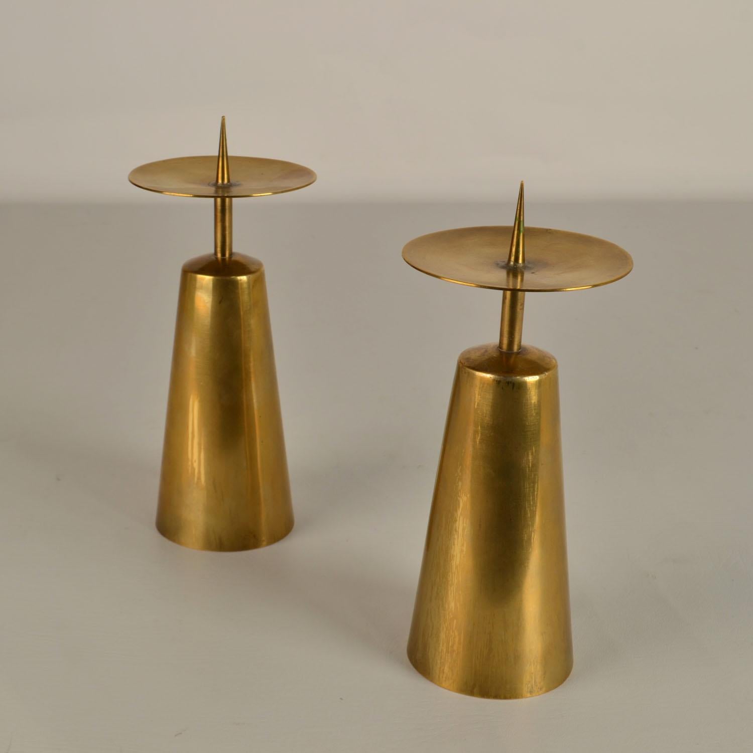 Mid-20th Century Pair of large Minimalist Brass Mid-Century Modern Candle Holders For Sale