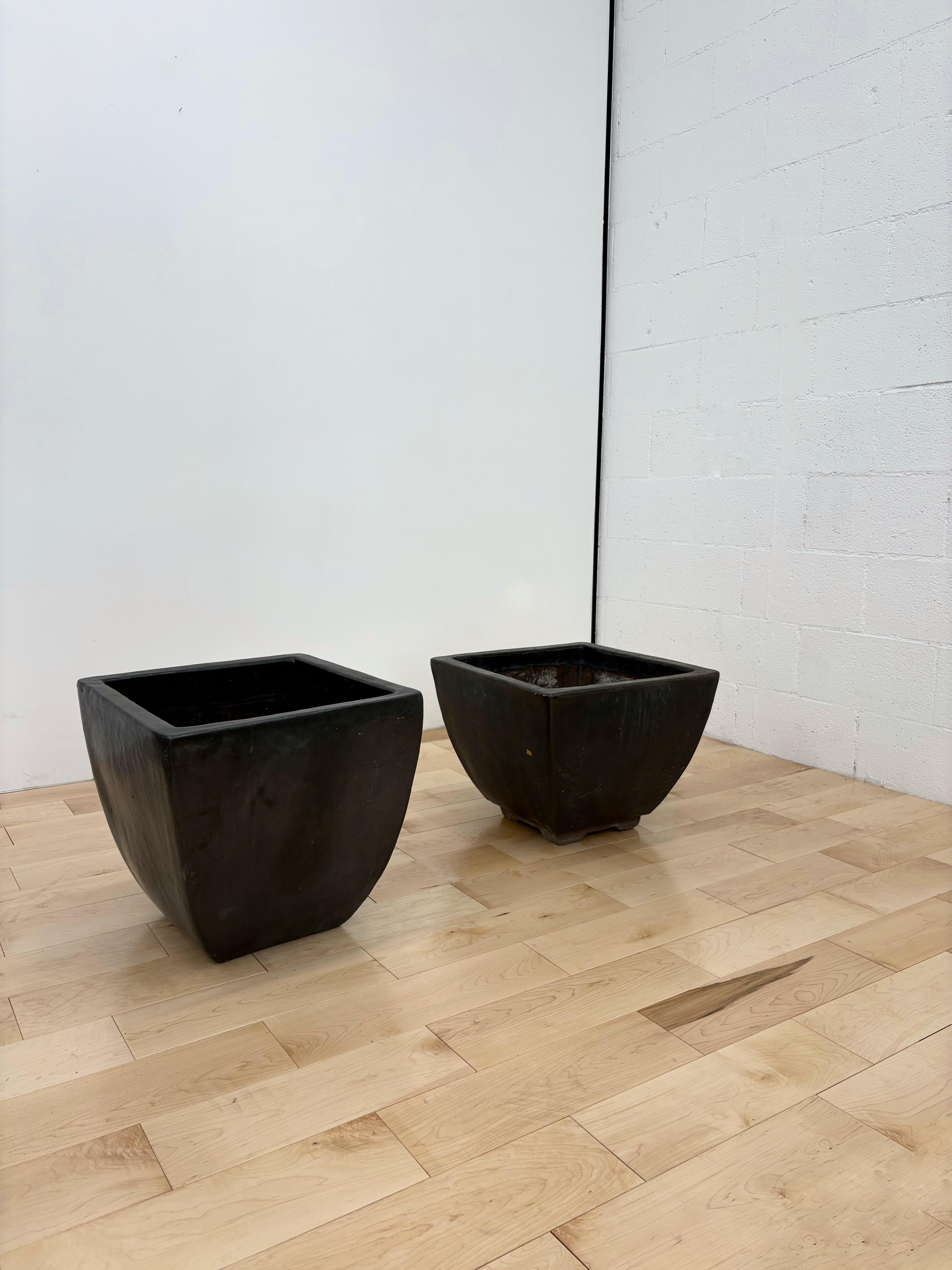 Unknown Pair of large minimalist modern cast iron planters with deep metallic glaze For Sale
