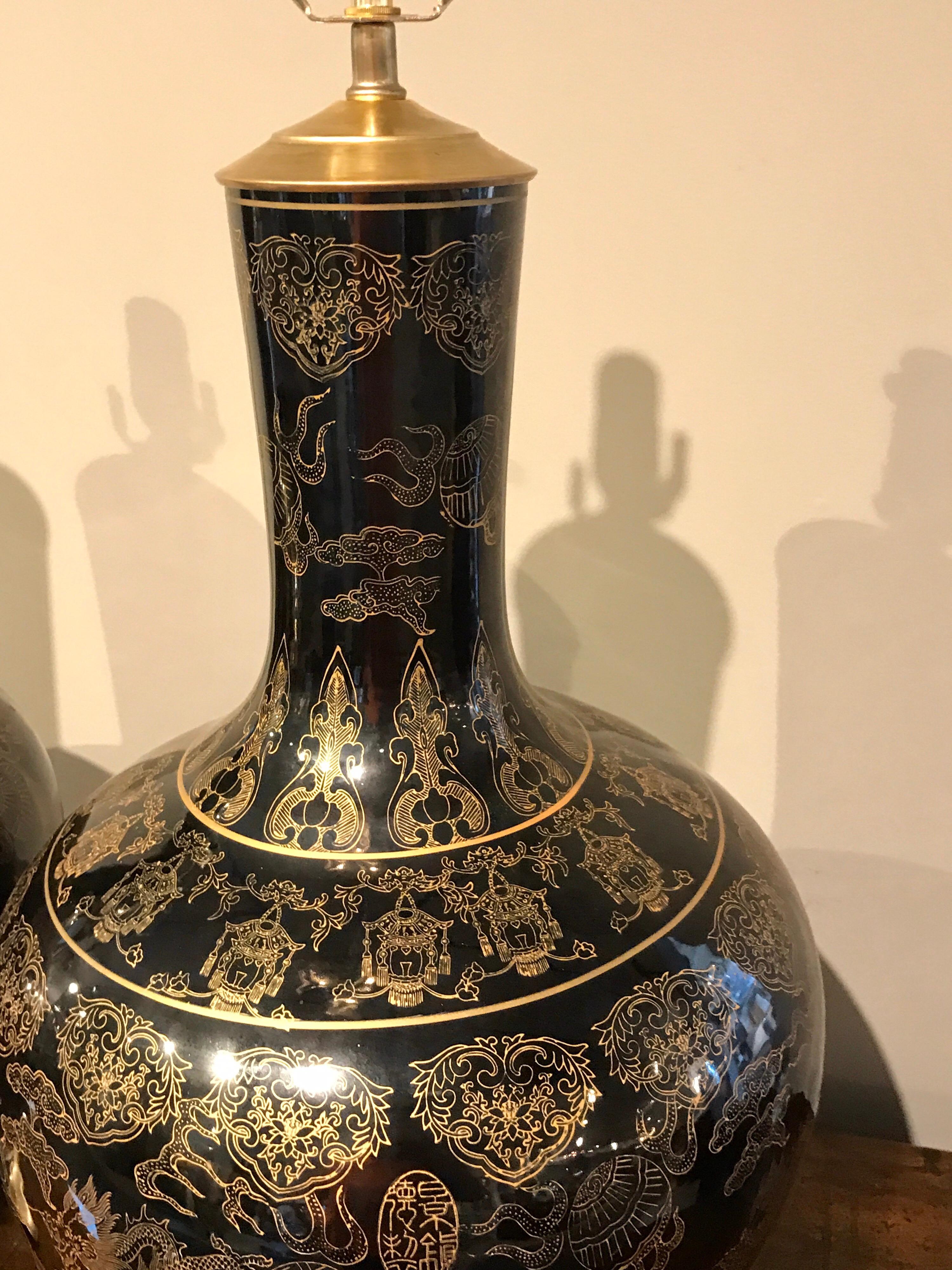 Pair of Large Mirror Black Chinese Export Vases, Now as Lamps In Good Condition For Sale In Atlanta, GA