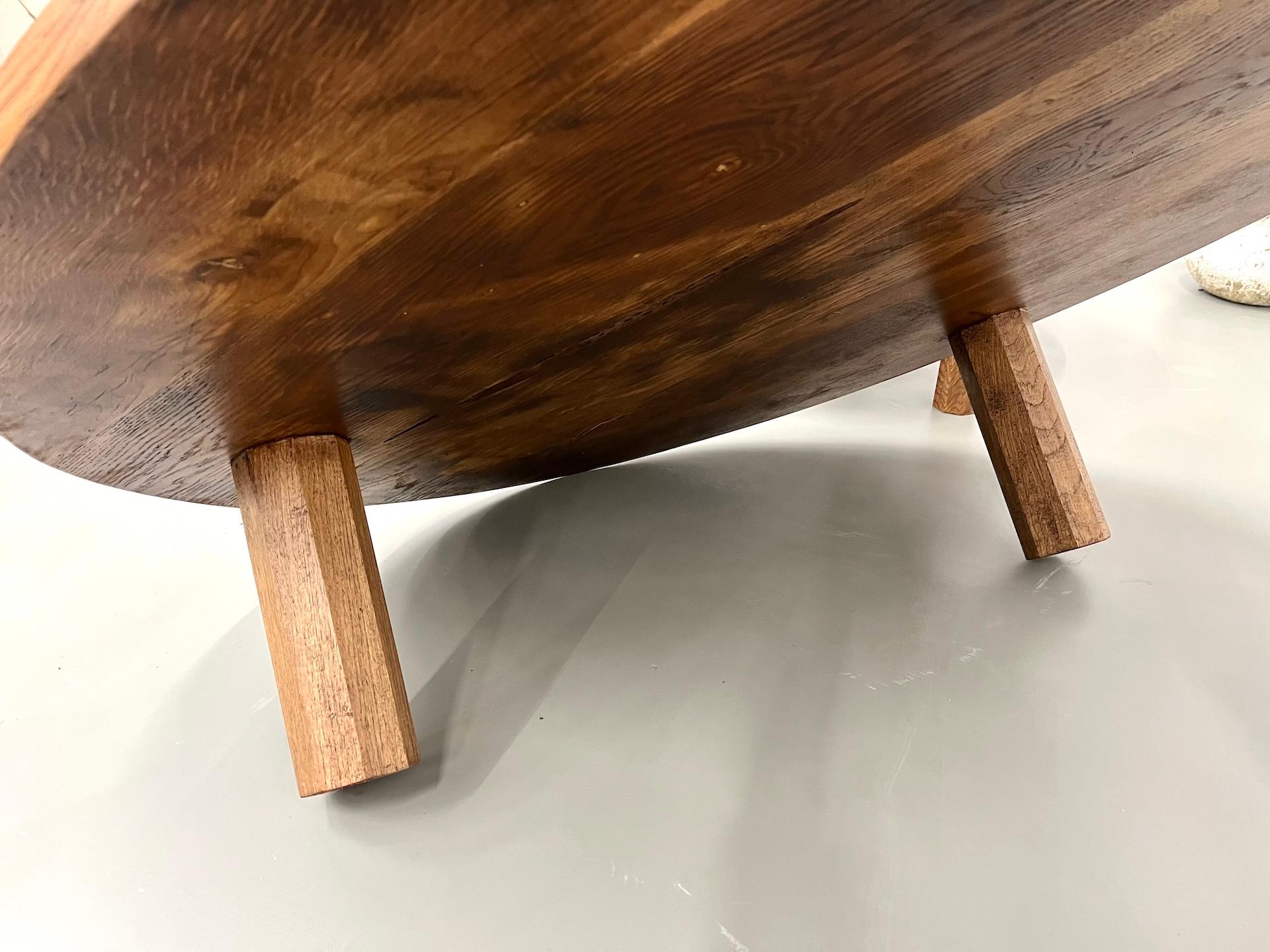 Pair of large modernist tripod french coffee tables in oak For Sale 10