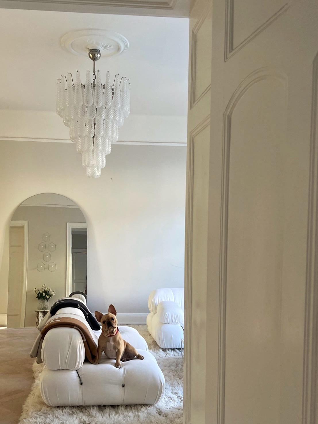 Vetro Coppia di grandi lampadari di Murano nello stile di Venini. in vendita