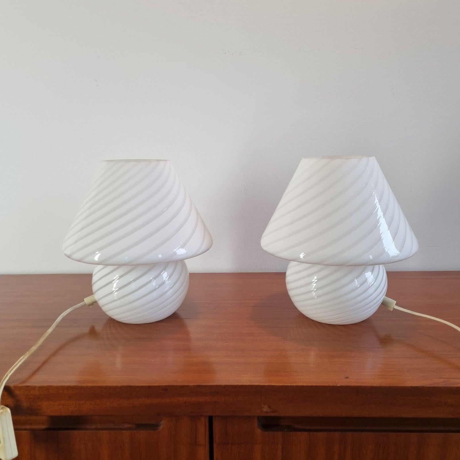 Pair of Large Murano Glass Swirl Table Lamps, Attributed to Venini, Italy 70s In Excellent Condition For Sale In Lucija, SI
