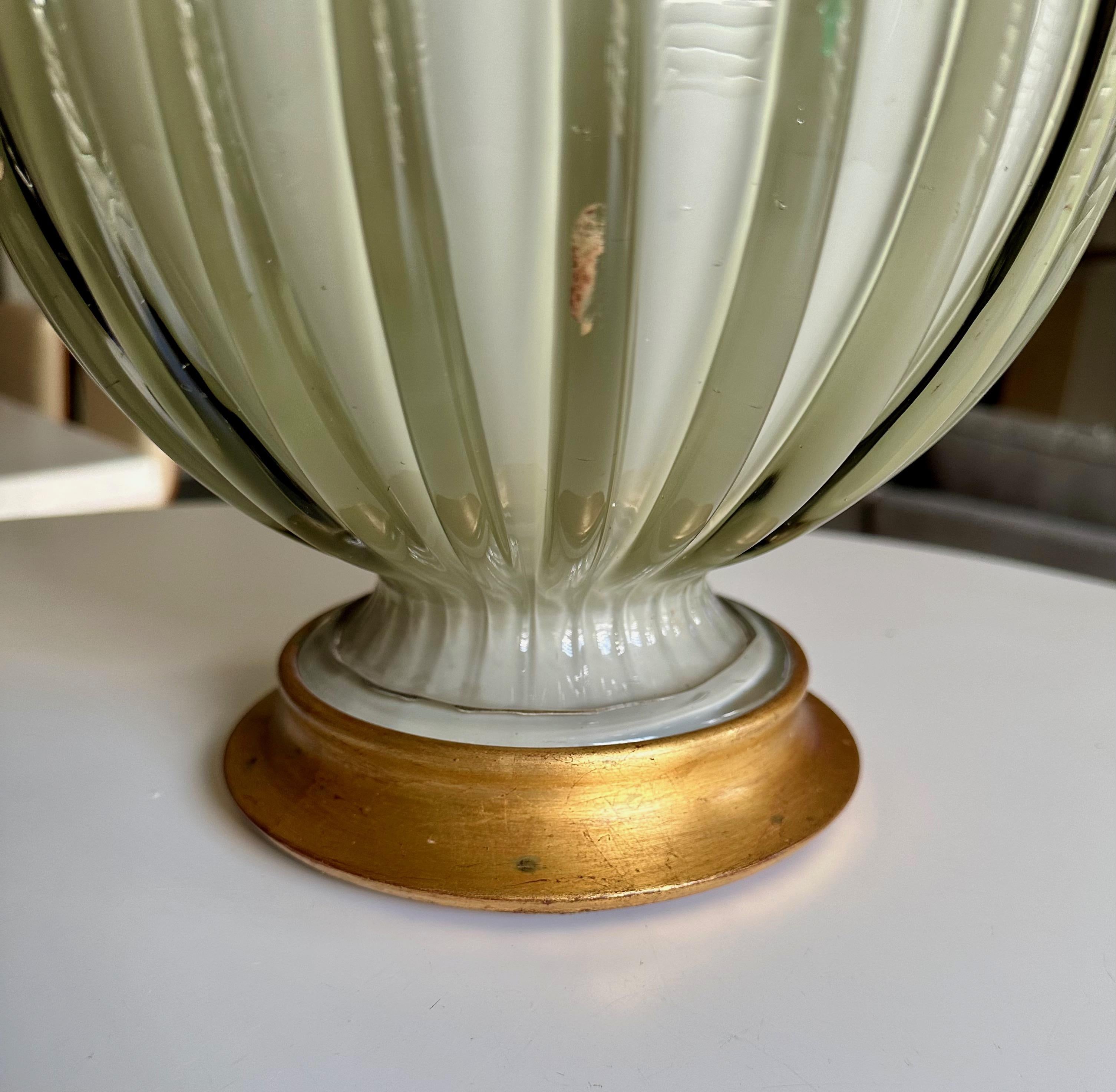 Paire de grandes lampes de table en verre ciselé gris olive de Murano en vente 11