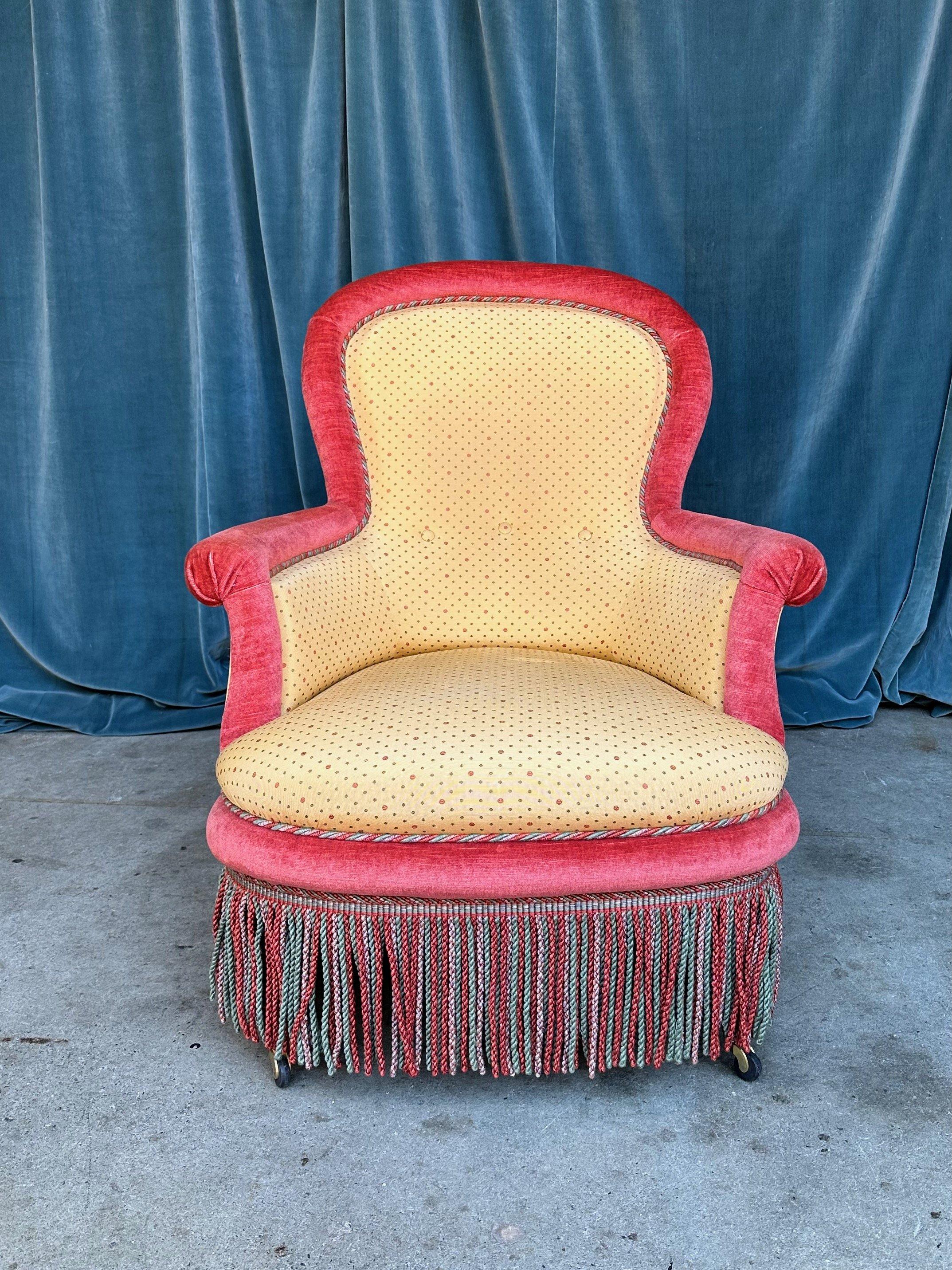 19th Century Pair of Large Napoleon III Armchairs in Gold and Red For Sale