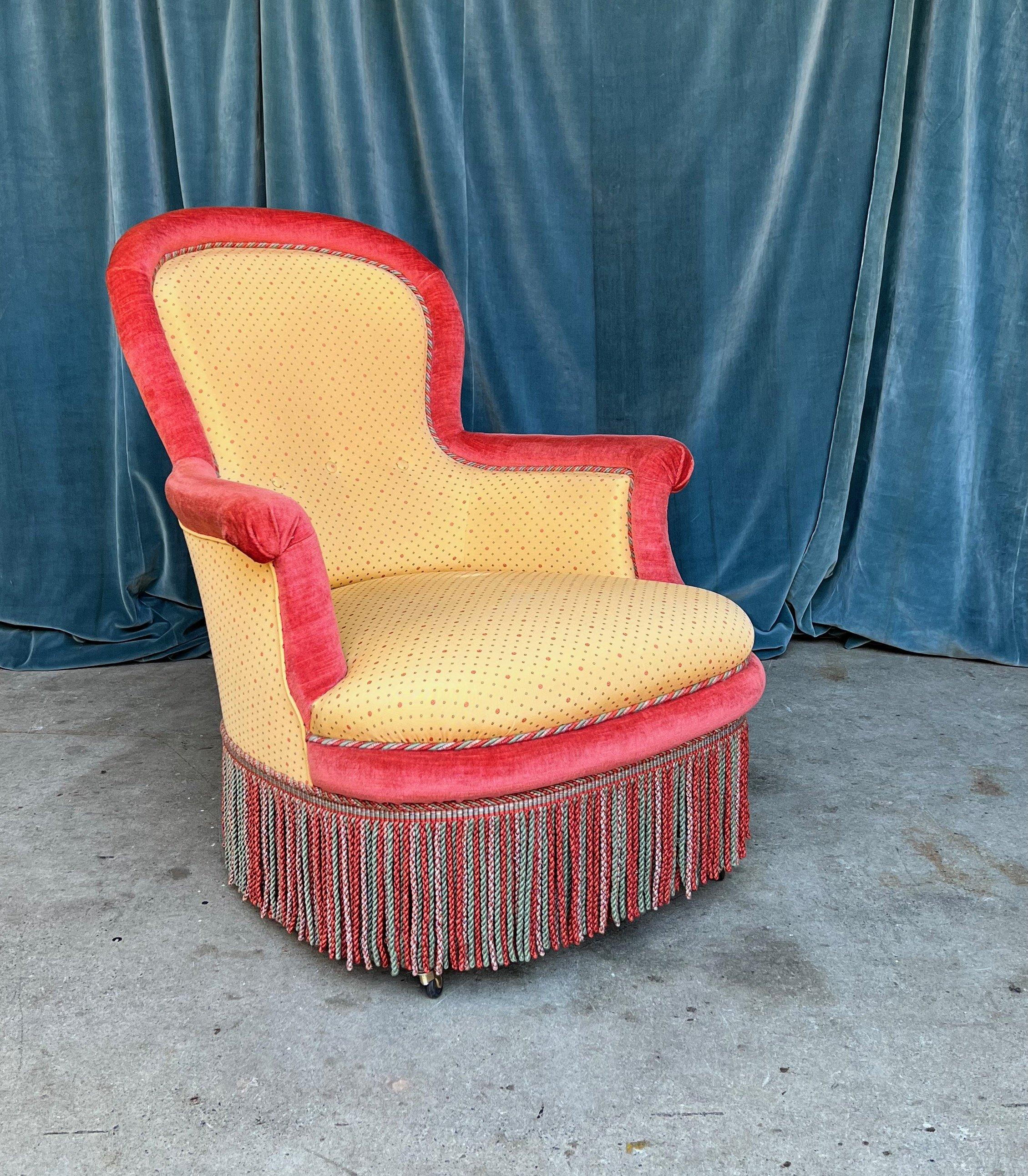 Pair of Large Napoleon III Armchairs in Gold and Red For Sale 2