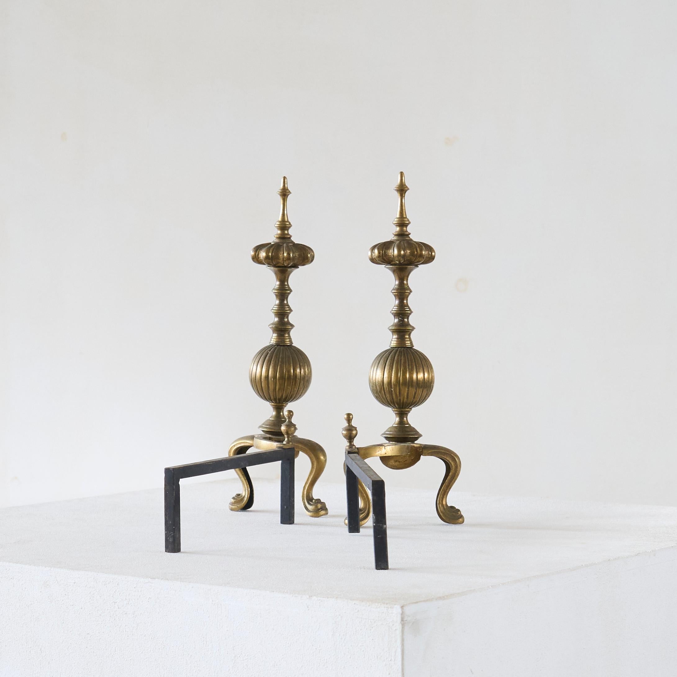 Pair of Large Neoclassical Andirons in Patinated Brass For Sale 1