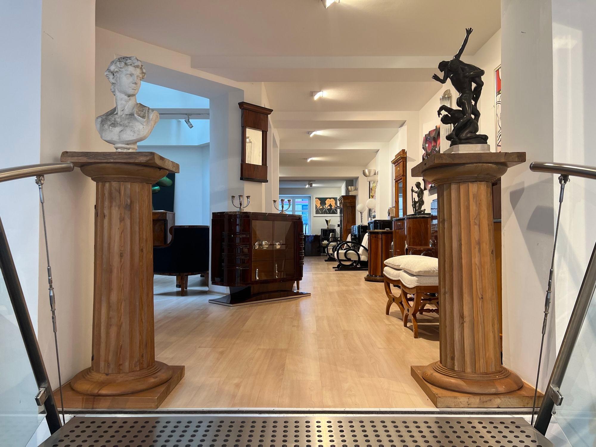 Pair of large Neoclassical Columns, Pine Wood, France circa 1910 For Sale 11