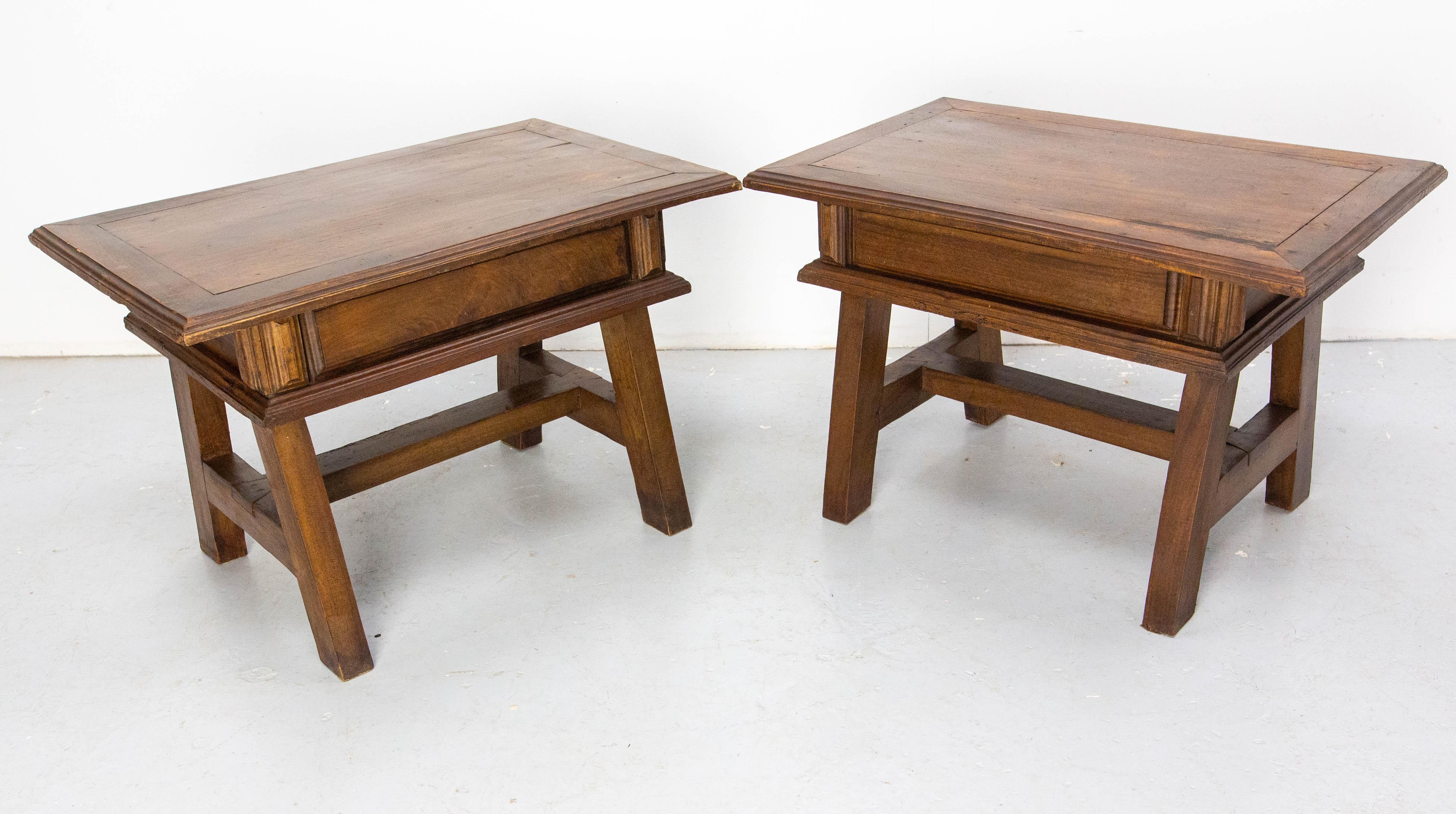 Legno Coppia di grandi comodini armadietti da letto in legno esotico, Brasile, circa 1960 in vendita