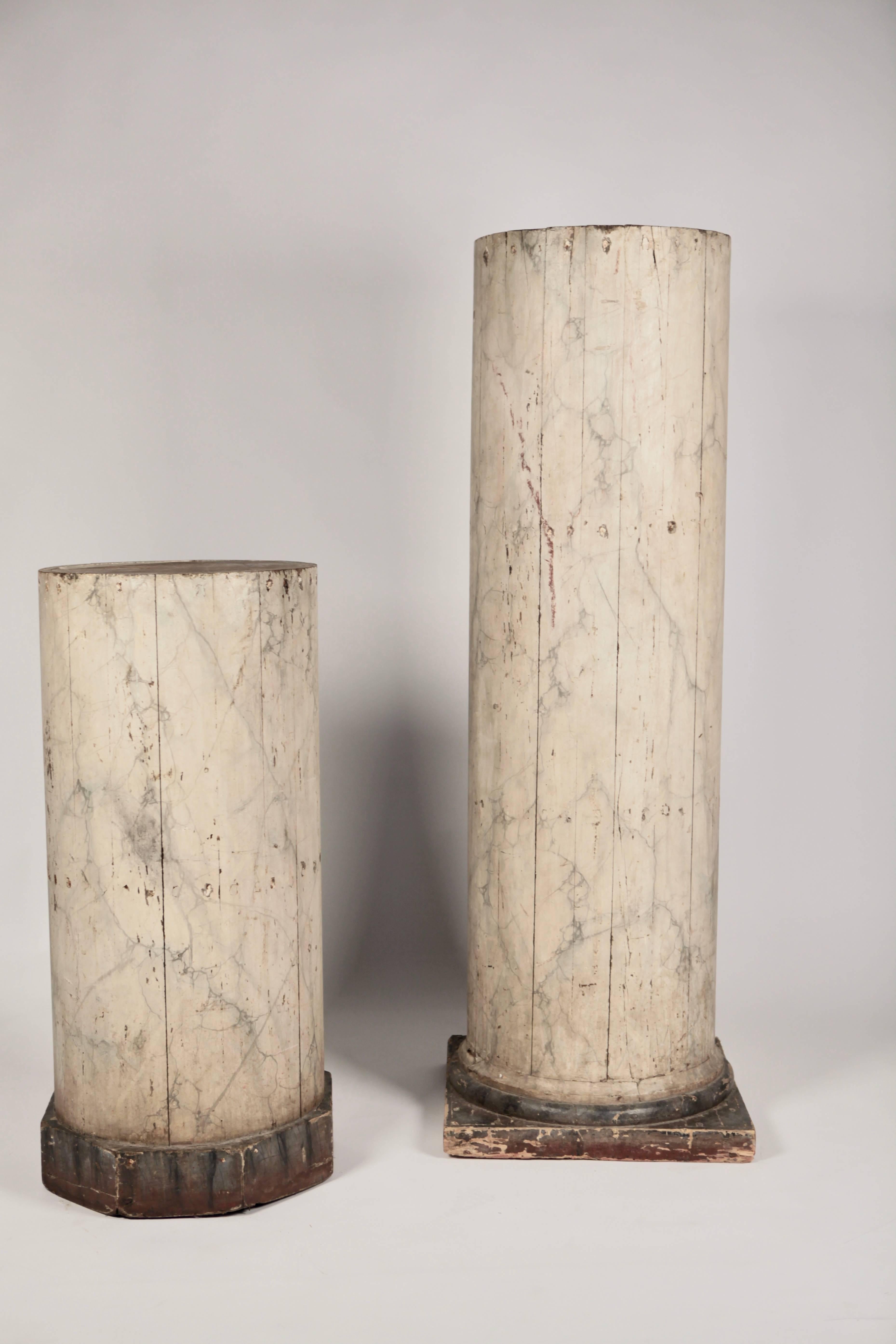 Pair of Large North Italian Marbled Wood Columns 19th Century In Good Condition In Berlin, DE