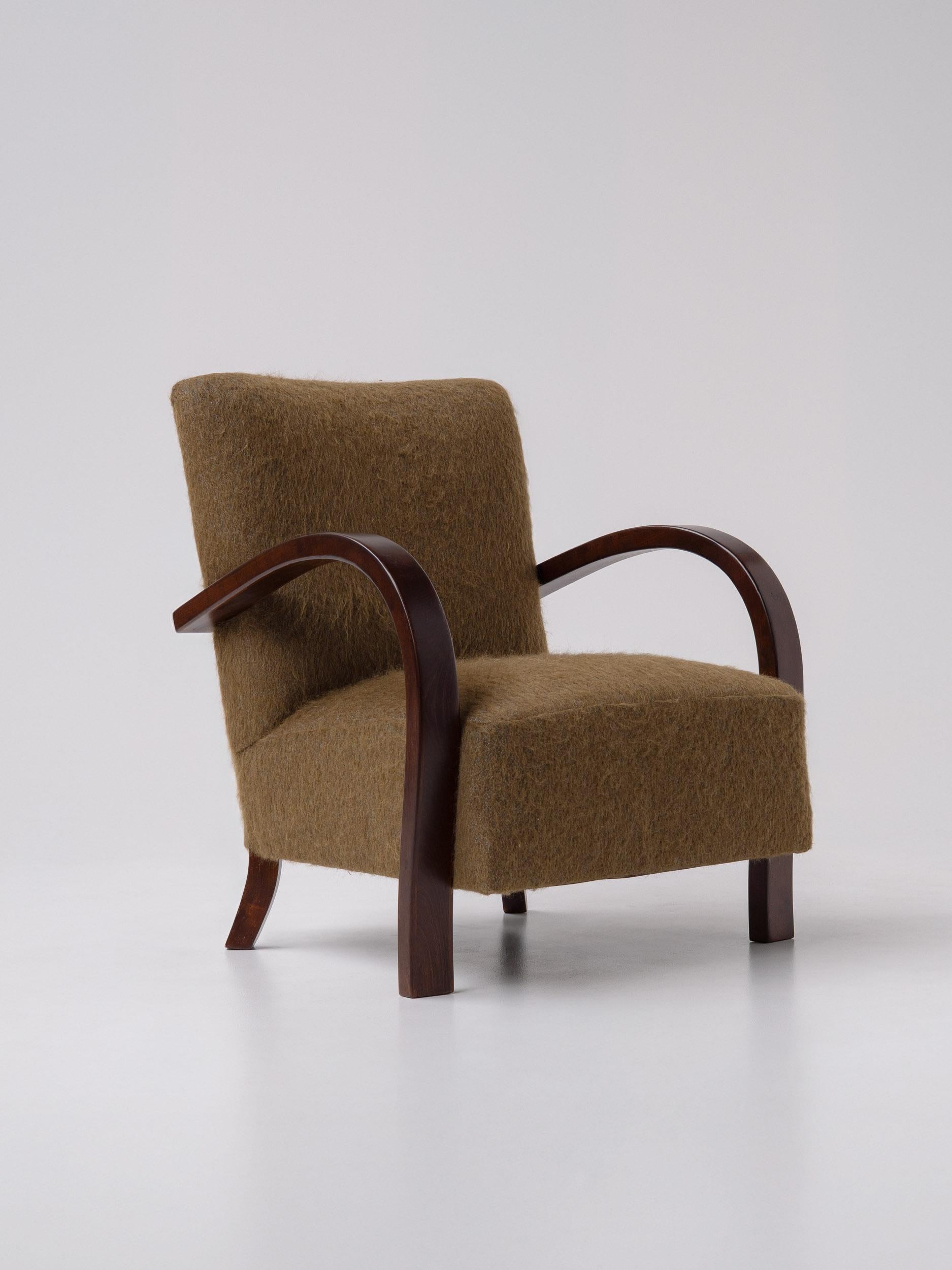 Francese Coppia di grandi poltrone Art Déco in Oak in misto alpaca e mohair, Francia anni '40