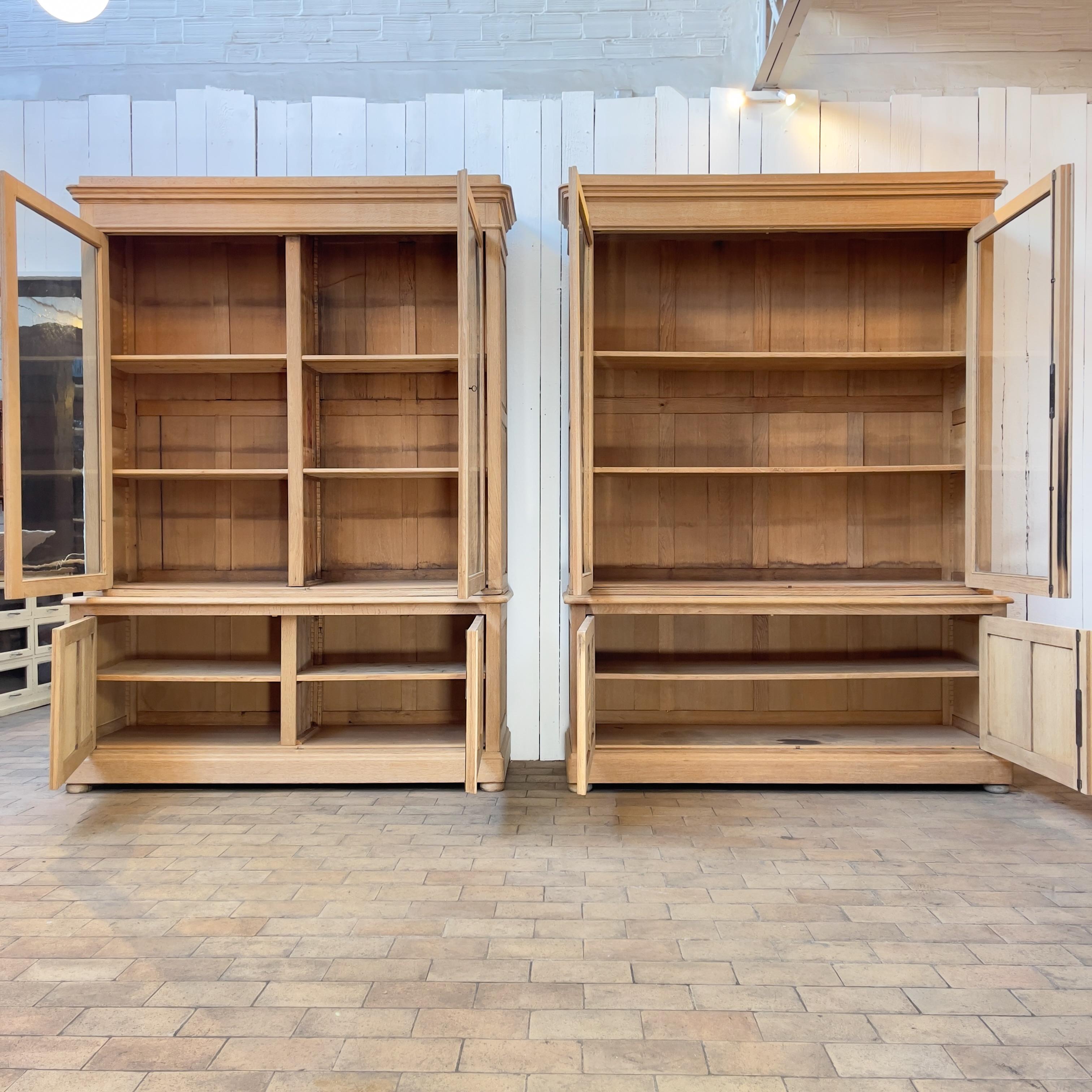 French Provincial Pair of Large Oak Bookcases Early 20th Century For Sale