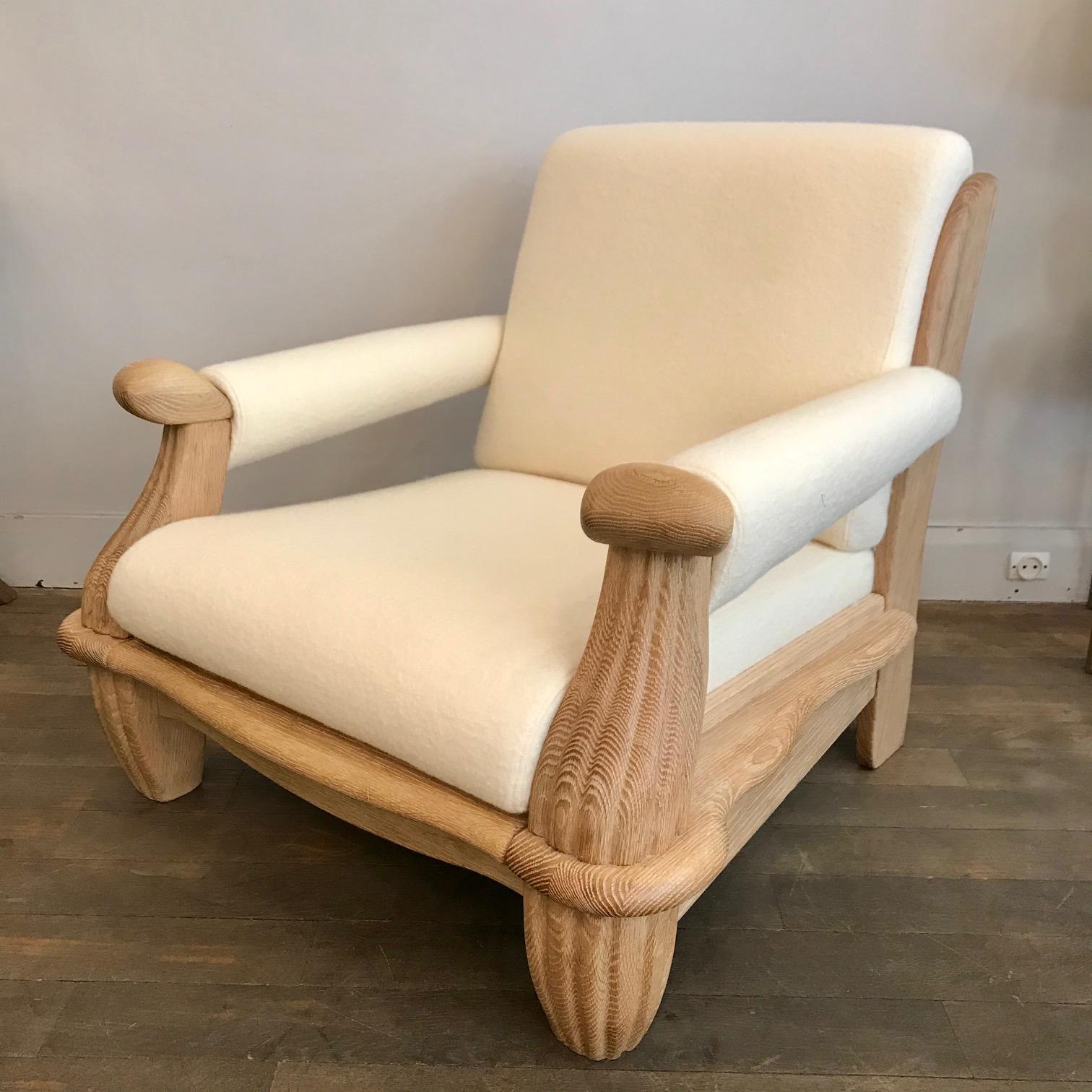 Pair of Large Oak Lounge Chairs, France, circa 1950 In Excellent Condition In Paris, Ile-de-France