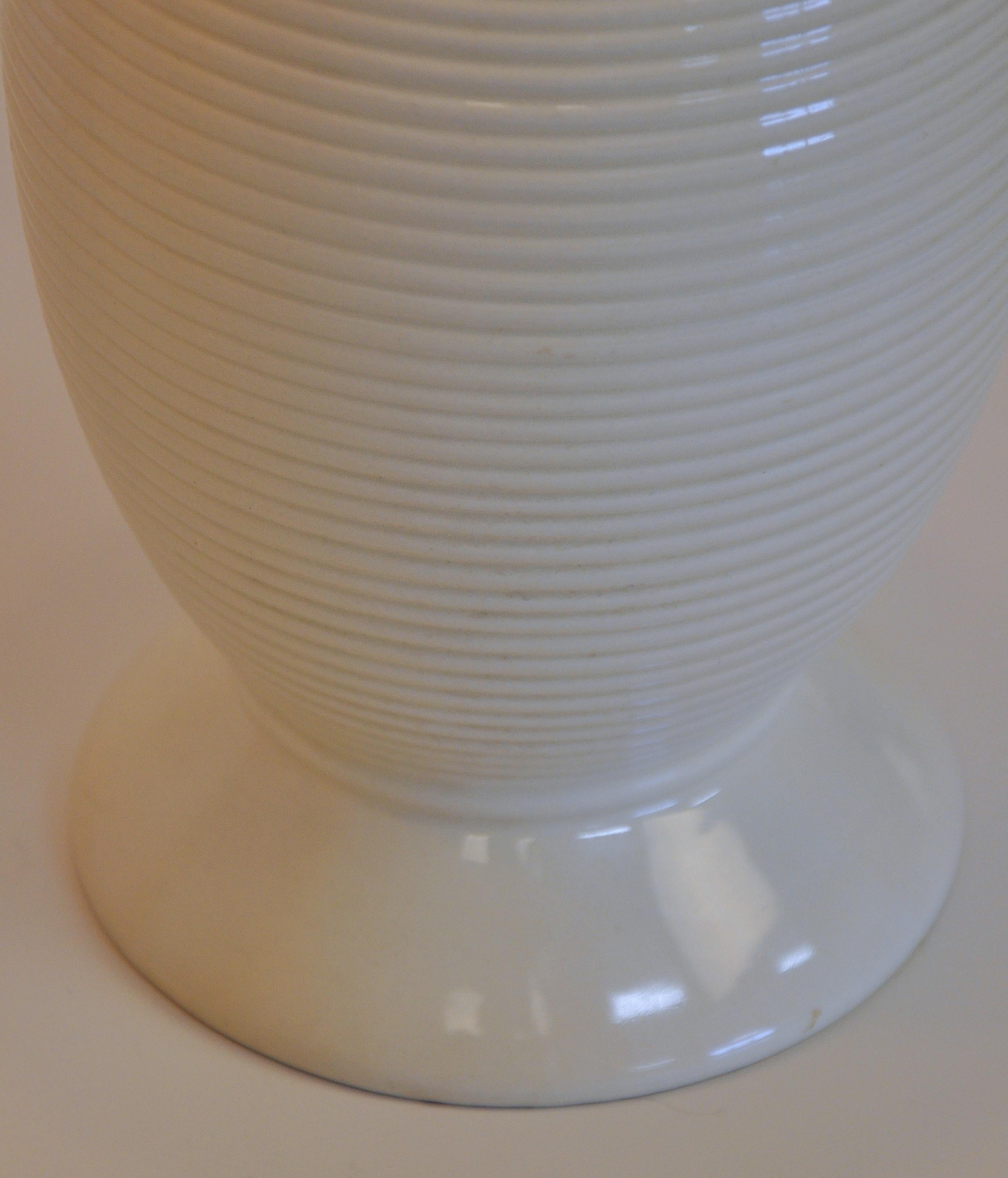Pair of Mid-Century Modern White Beehive Lamps 2