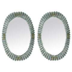Pareja de espejos ovalados grandes de cristal de Murano, en stock