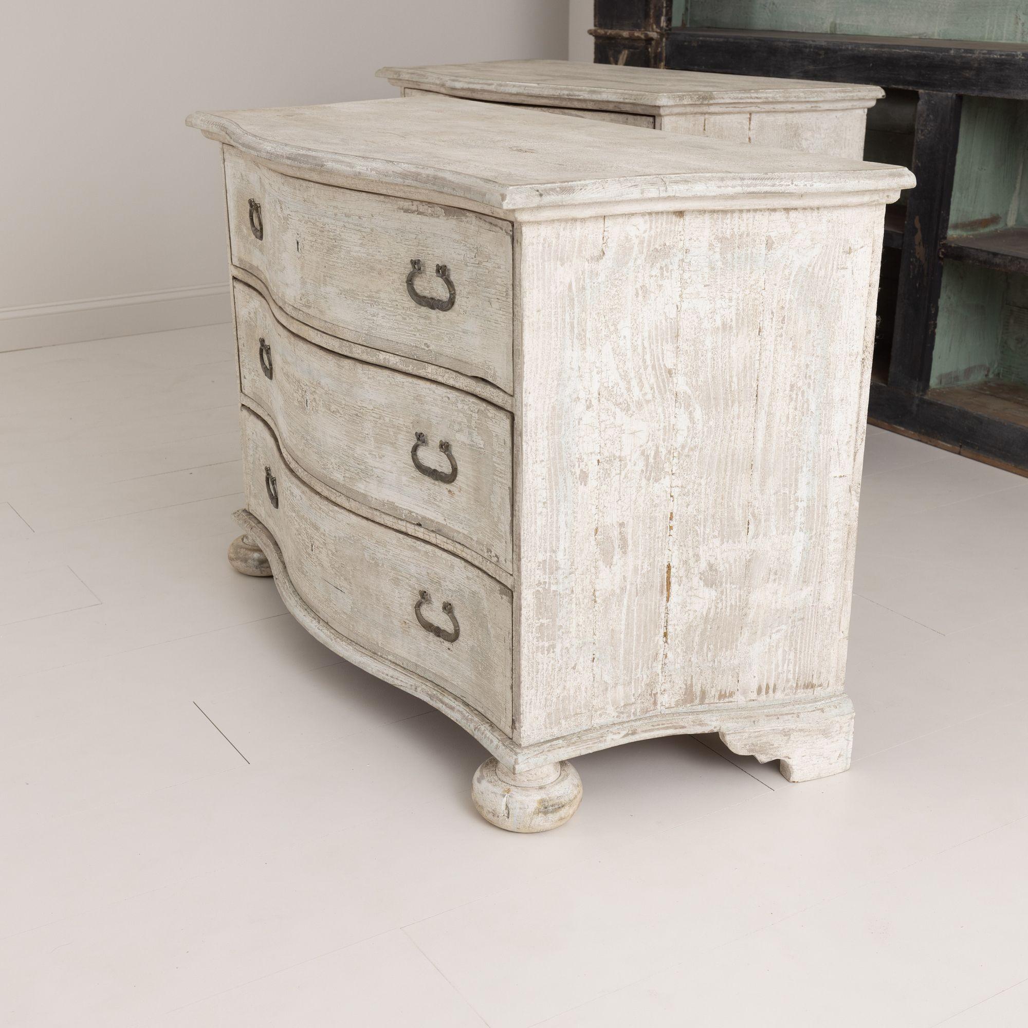 Pair of Large Painted Italian Baroque Style Bedside Commodes 6