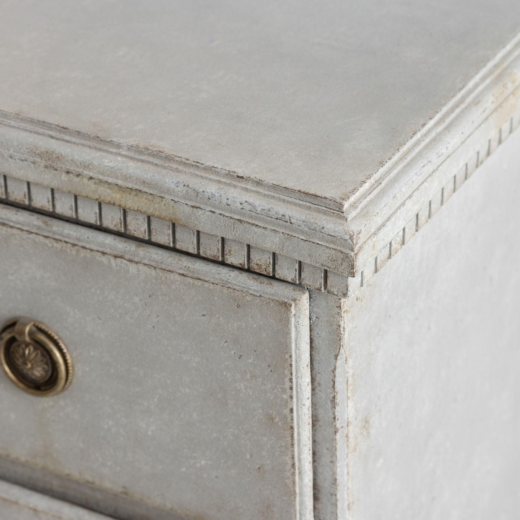Pair of Large Painted Swedish Gustavian Chests, 18th Century 1