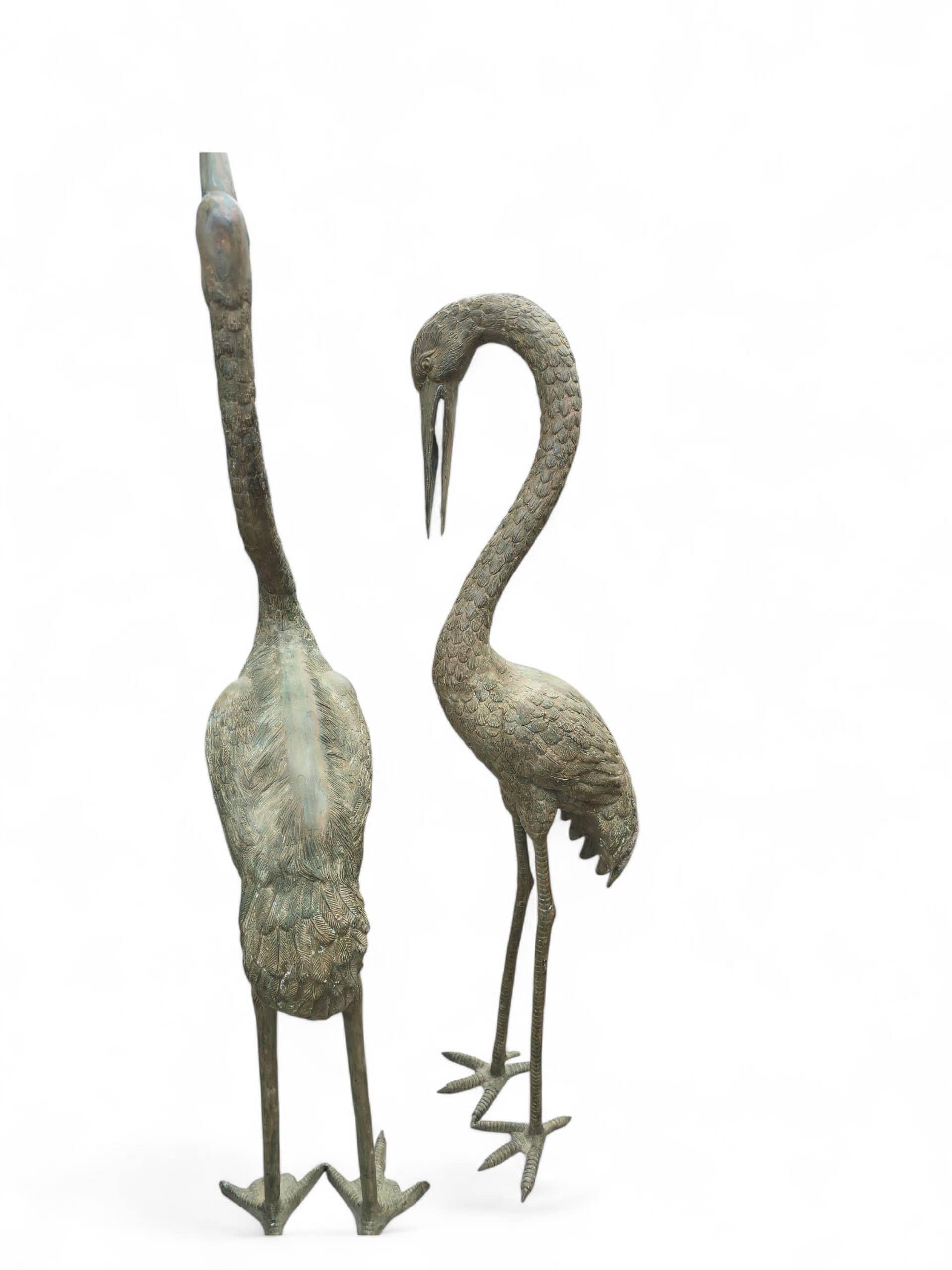 Coppia di grandi sculture di aironi in bronzo patinato, XX secolo 180 CM in vendita 1