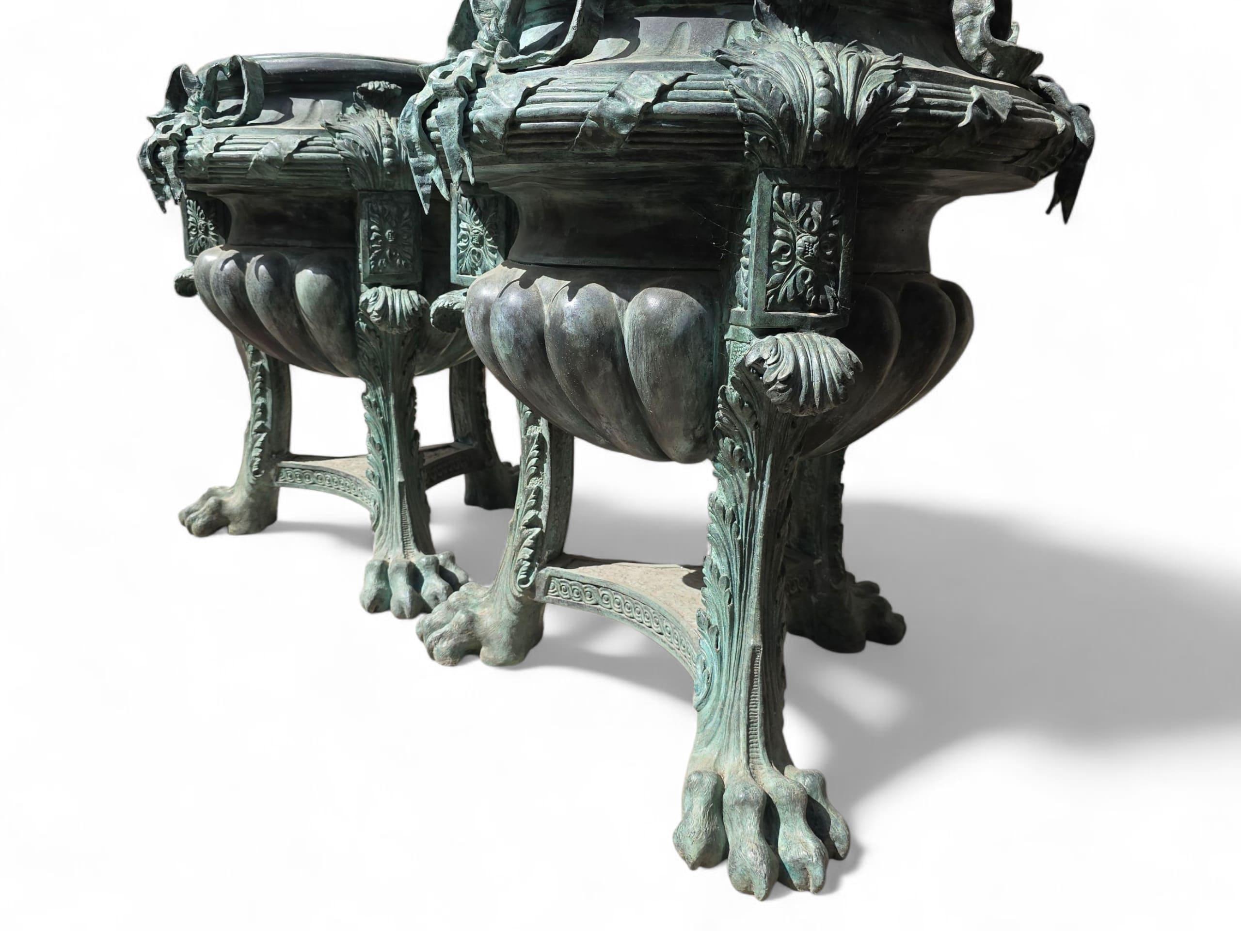 Pair of Large Patinated Bronze Planters with Floral Motifs, 1980s For Sale 9