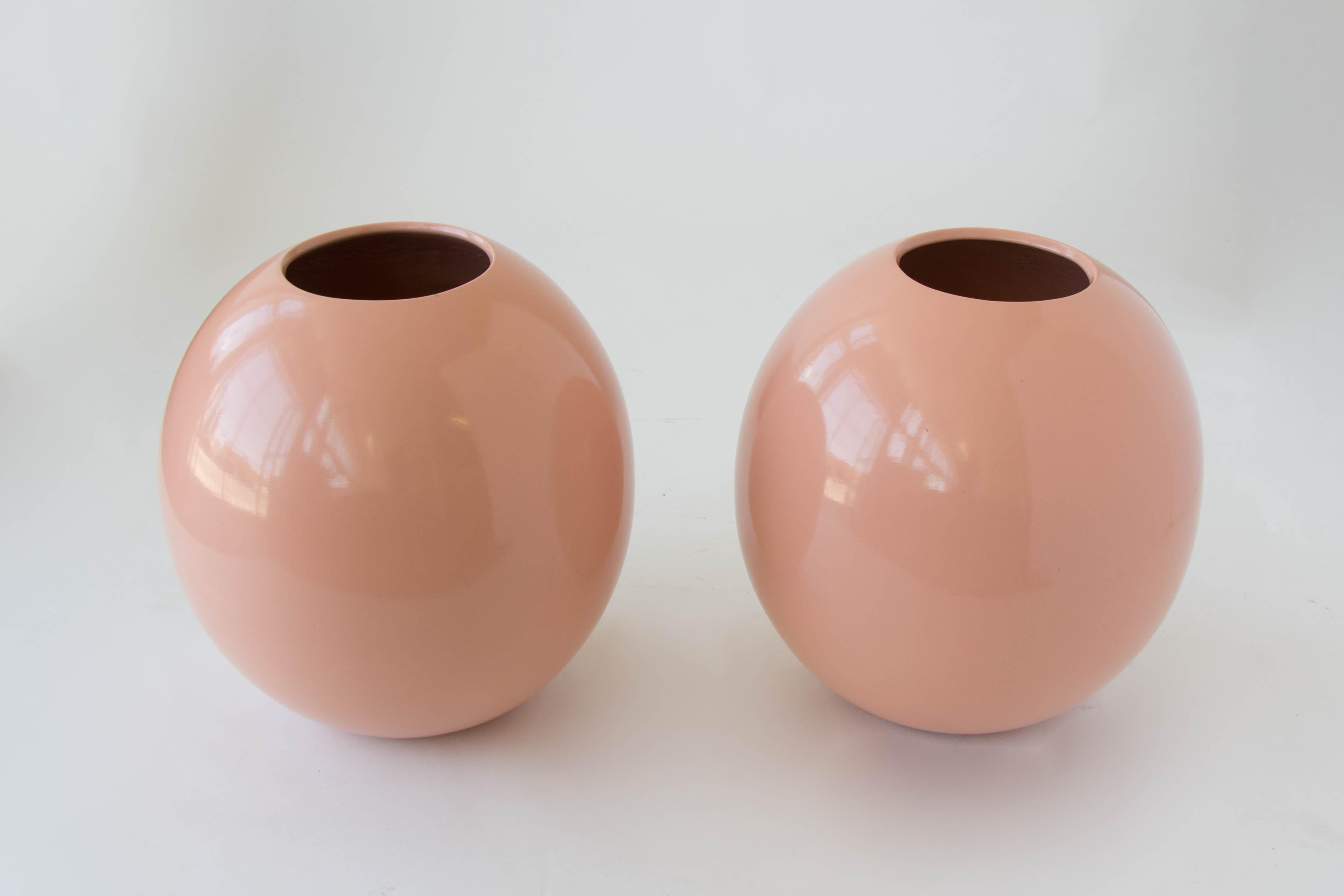 Mid-Century Modern Pair of Large Pink Vase Planters by Marilyn Kay Austin for Architectural Pottery