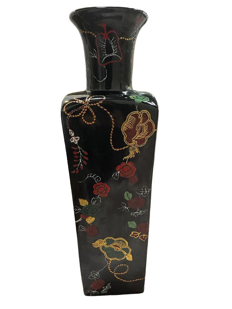 Pair of Large Polychromed Vases by the designer Kenzo Takada (1939-2020) In Good Condition For Sale In Richmond Hill, ON