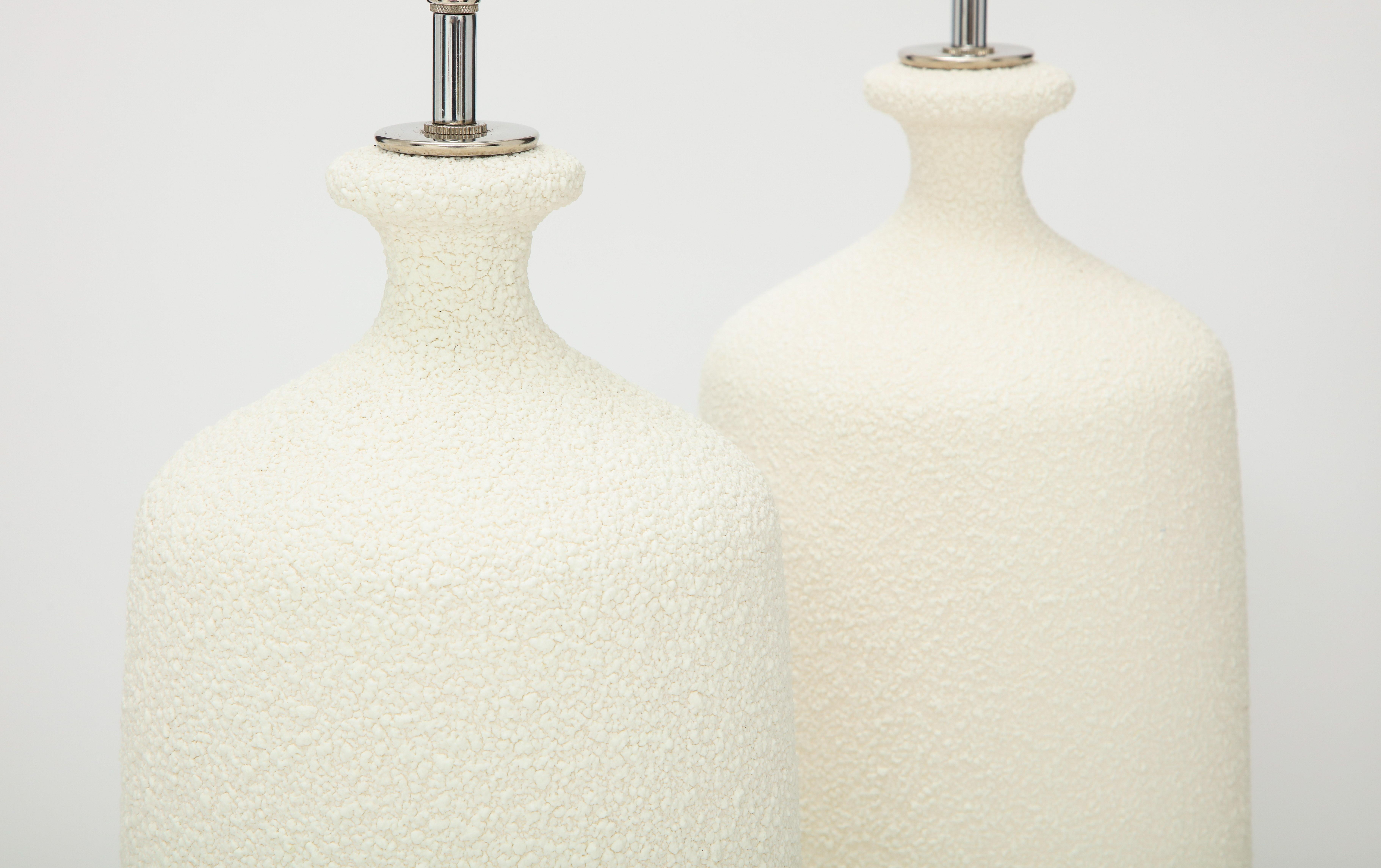 Pair of Large Popcorn Textured Ceramic Lamps In Good Condition In New York, NY