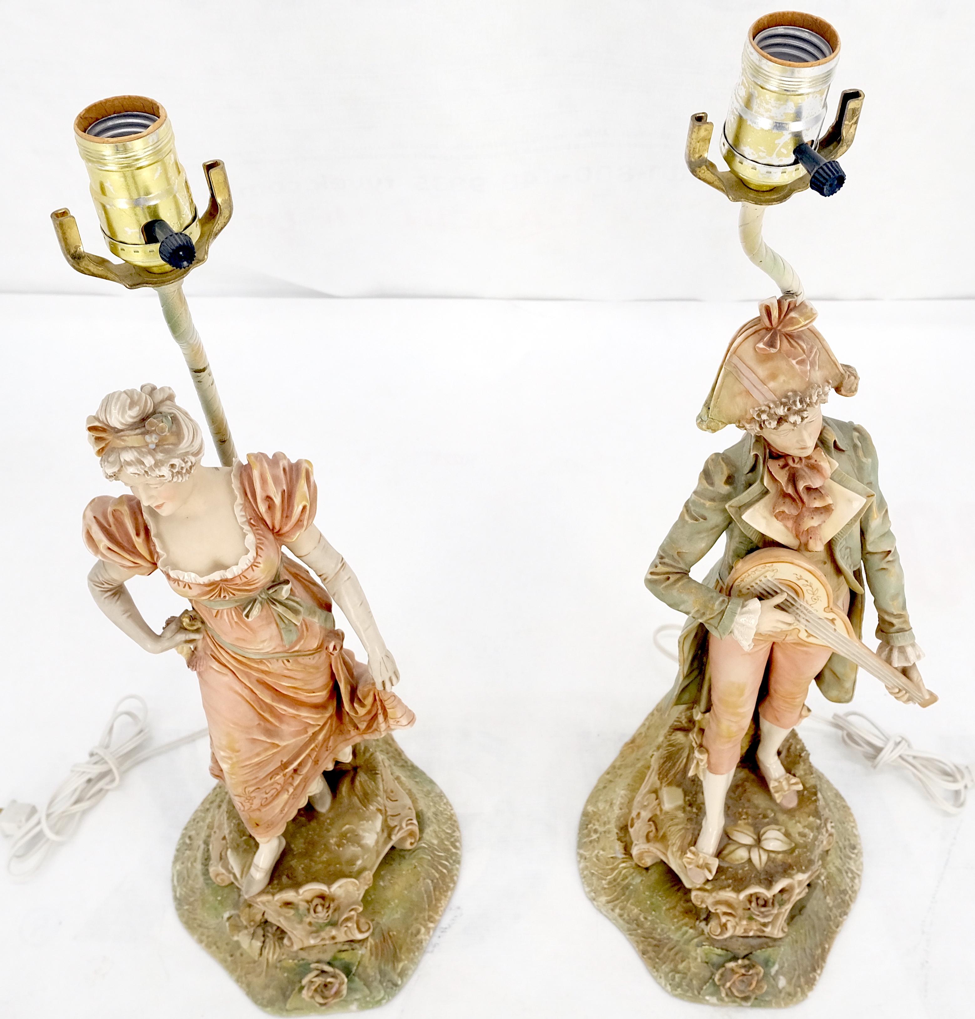 Porcellana Coppia di grandi lampade da tavolo in porcellana e ceramica danzante molto belle MINT! in vendita