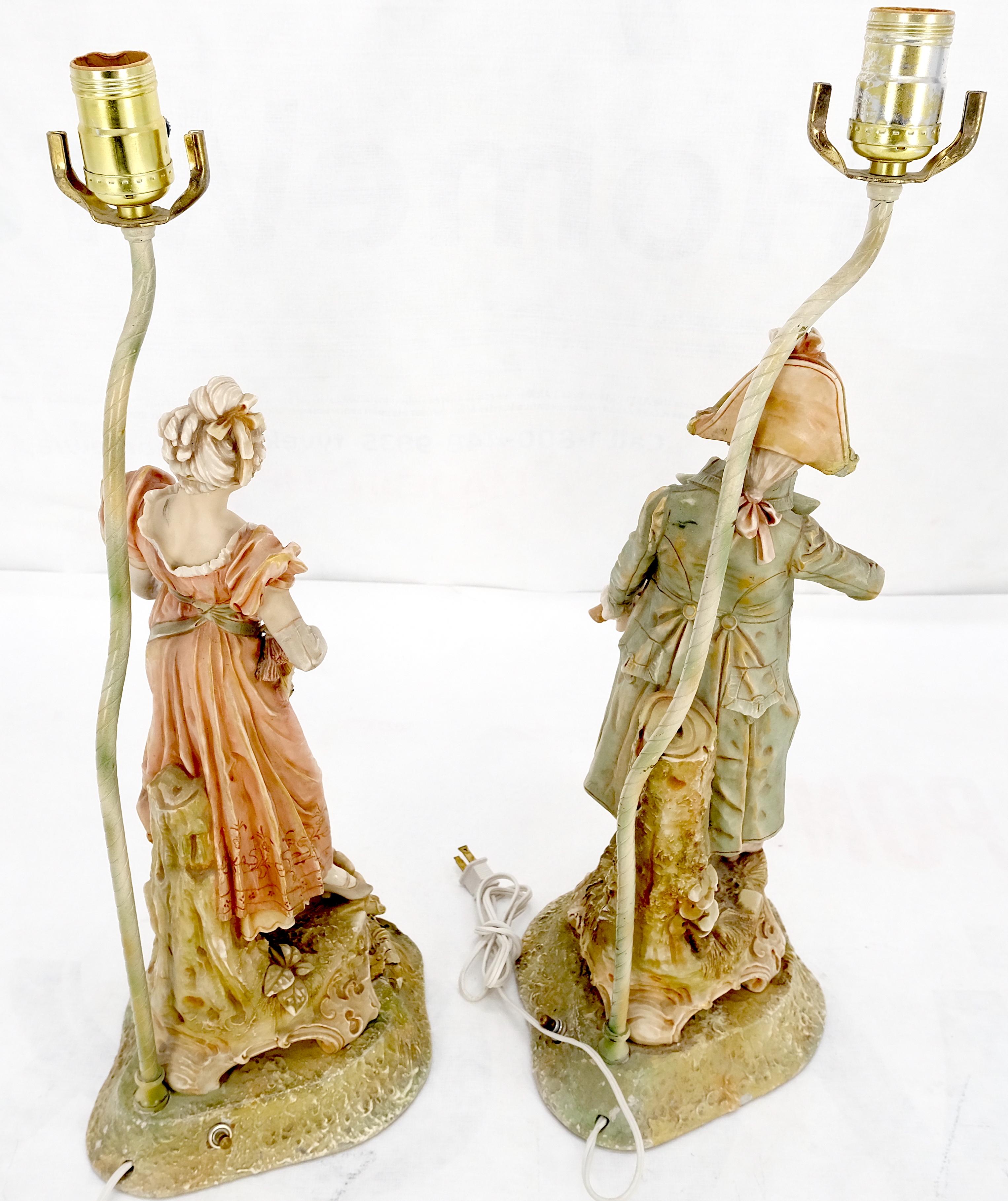 Coppia di grandi lampade da tavolo in porcellana e ceramica danzante molto belle MINT! in vendita 3