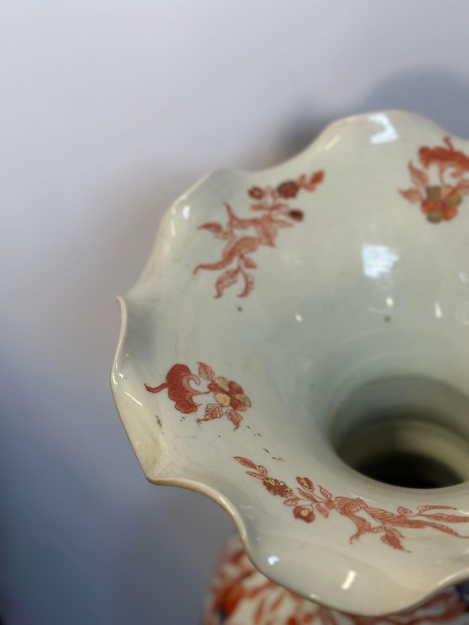 Pair of Large Porcelain Rippled Japanese Imari Vases, c. 1900's For Sale 2