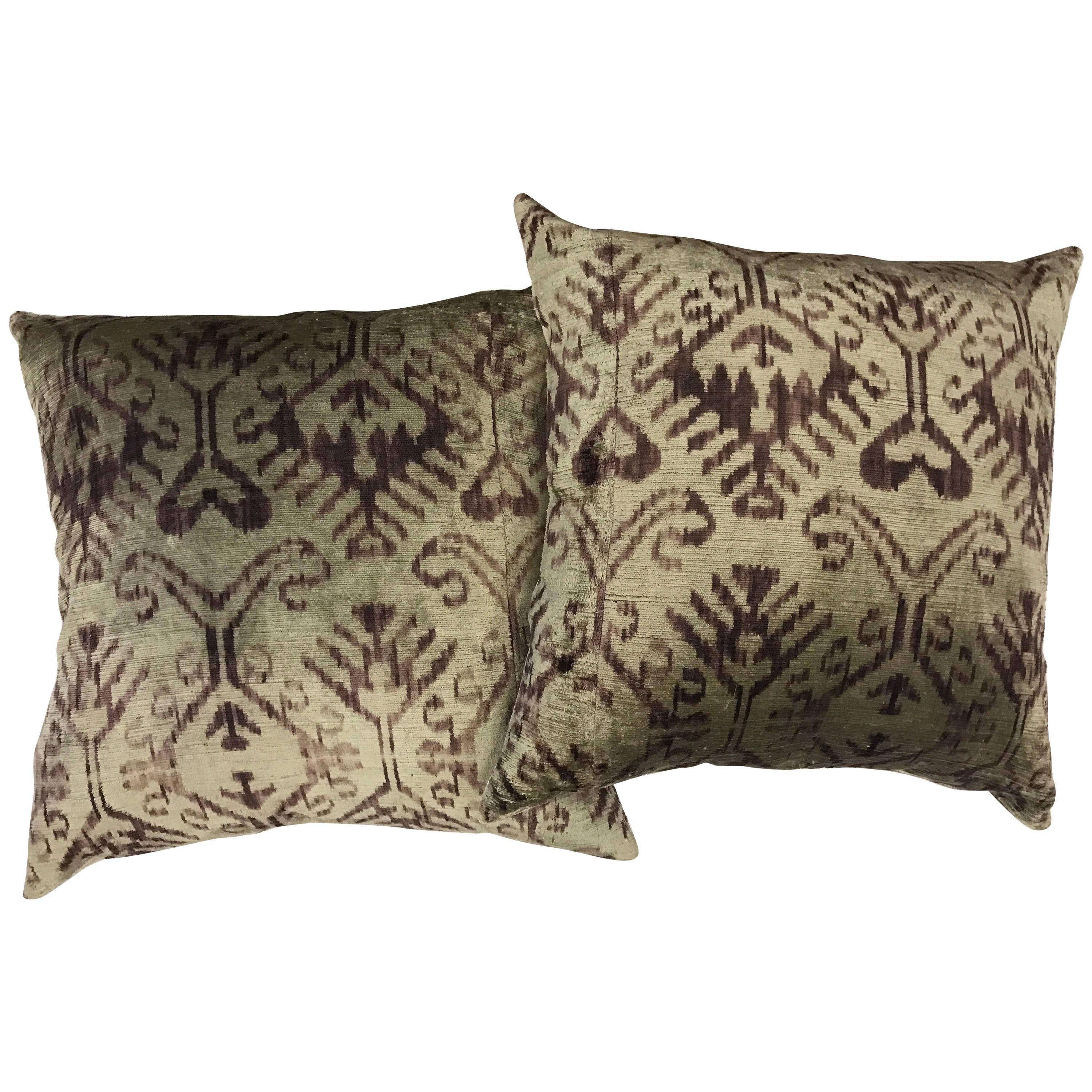 Pair of Scalamandre Large Purple and Gray Silk Ikat Designer Pillows 24"x24" For Sale