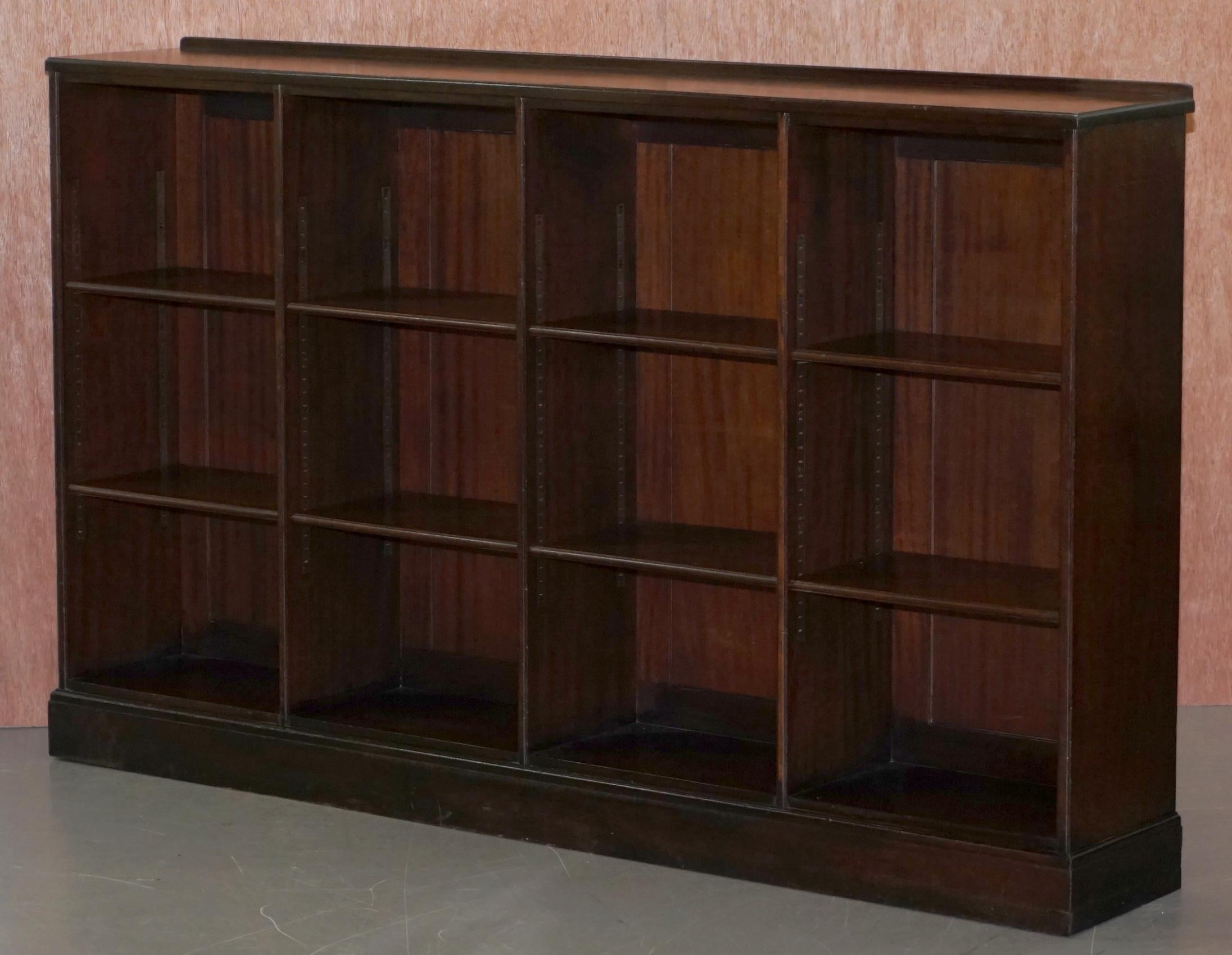 We are delighted to offer for sale this stunning pair of original circa 1910 Whytock & Reid of Edinburgh EST 1807 library bookcases

A very well made pair, both with fully height adjustable and removable shelves, this are pure original library