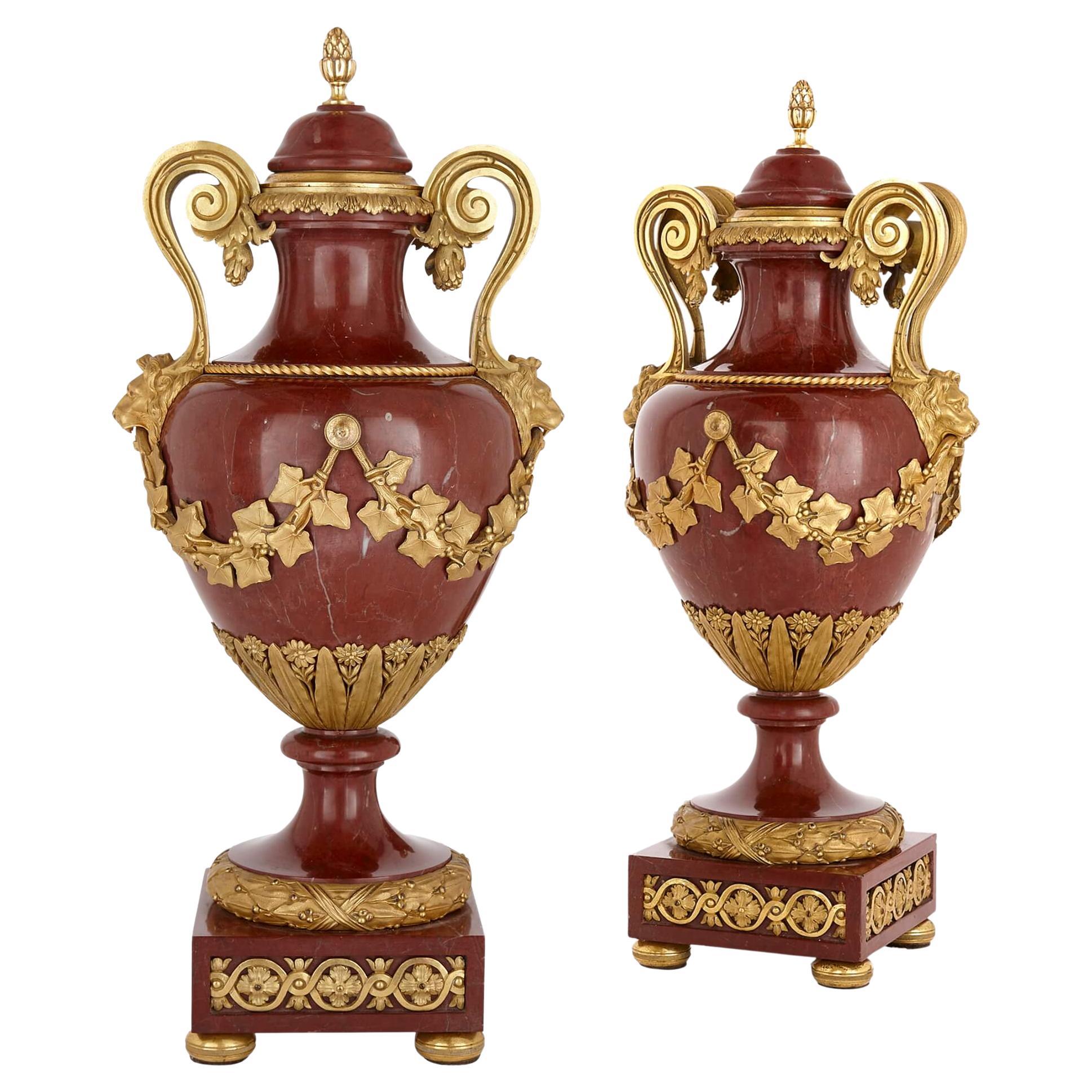 Paire de grands vases en marbre rouge et bronze doré par Dasson en vente