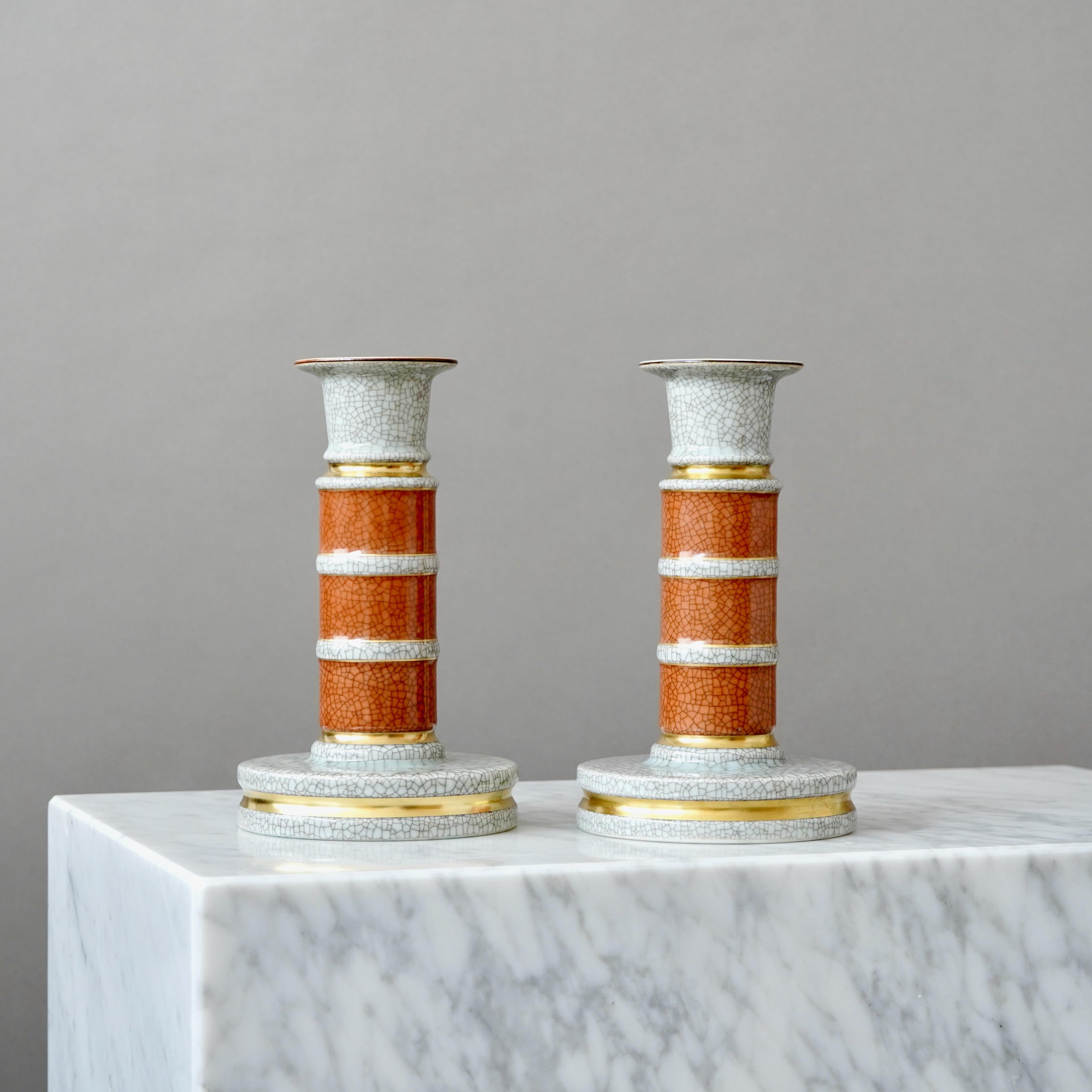 Coppia di grandi candelieri Royal Copenhagen con smalto craquelé. Thorkild Olsen, 1959 In condizioni buone in vendita a Malmö, SE