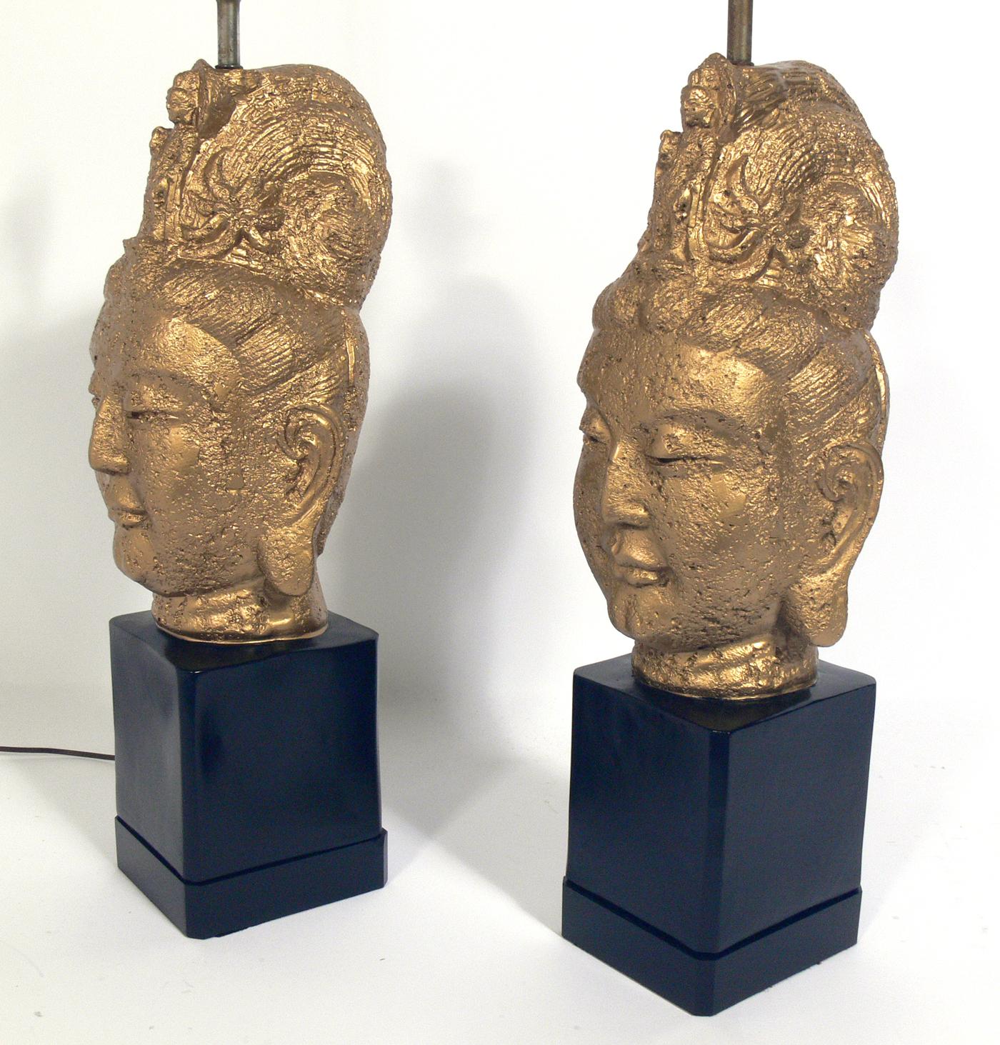 Américain Paire de lampes Guan Yin de grande taille de style asiatique en vente