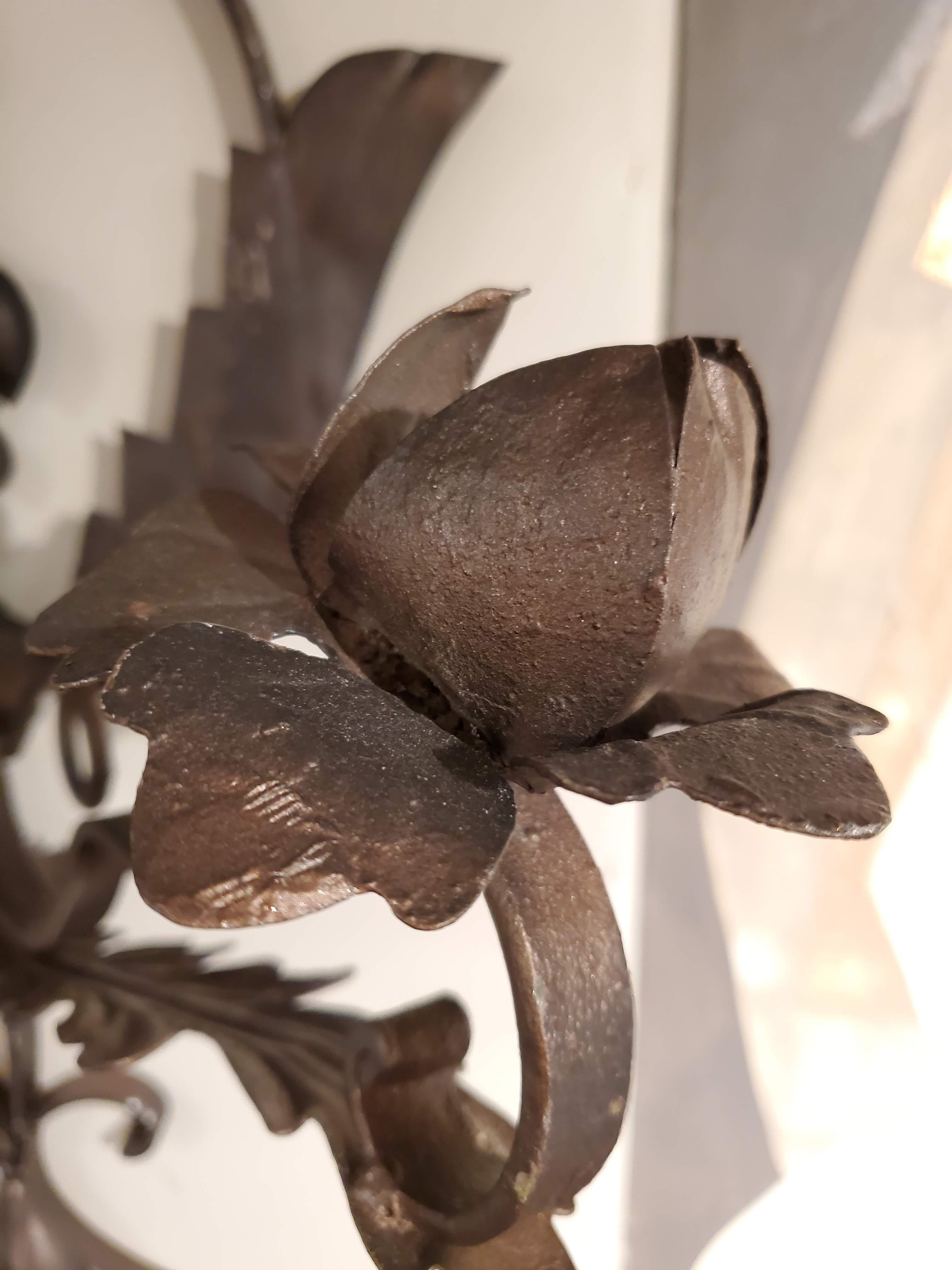 Pair of Late 19th Century Italian Hand-Forged Iron Wall Sconces For Sale 12