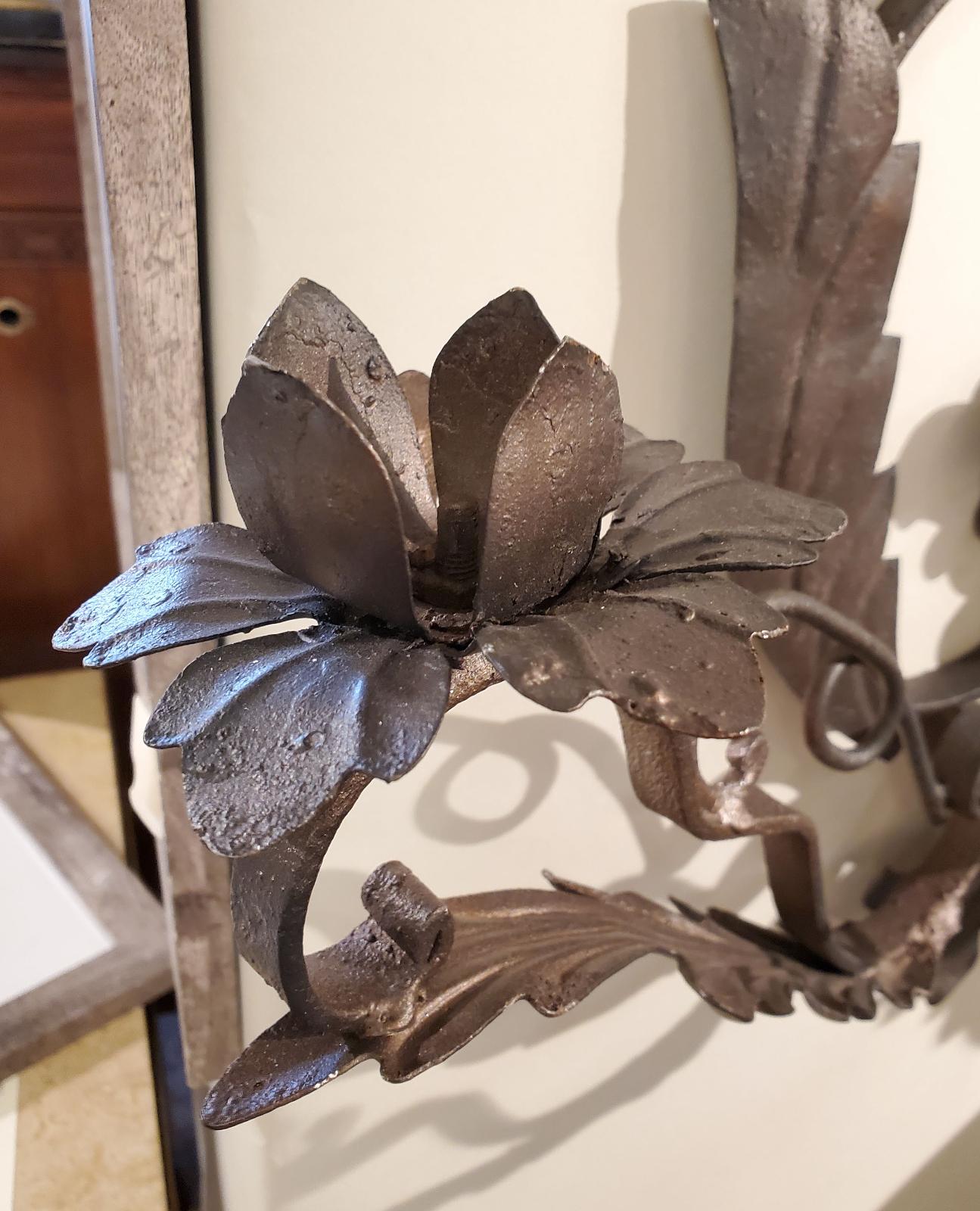 Pair of Large Scale Late 19th Century Italian Metal Wall Sconces with Leaf Motif For Sale 4