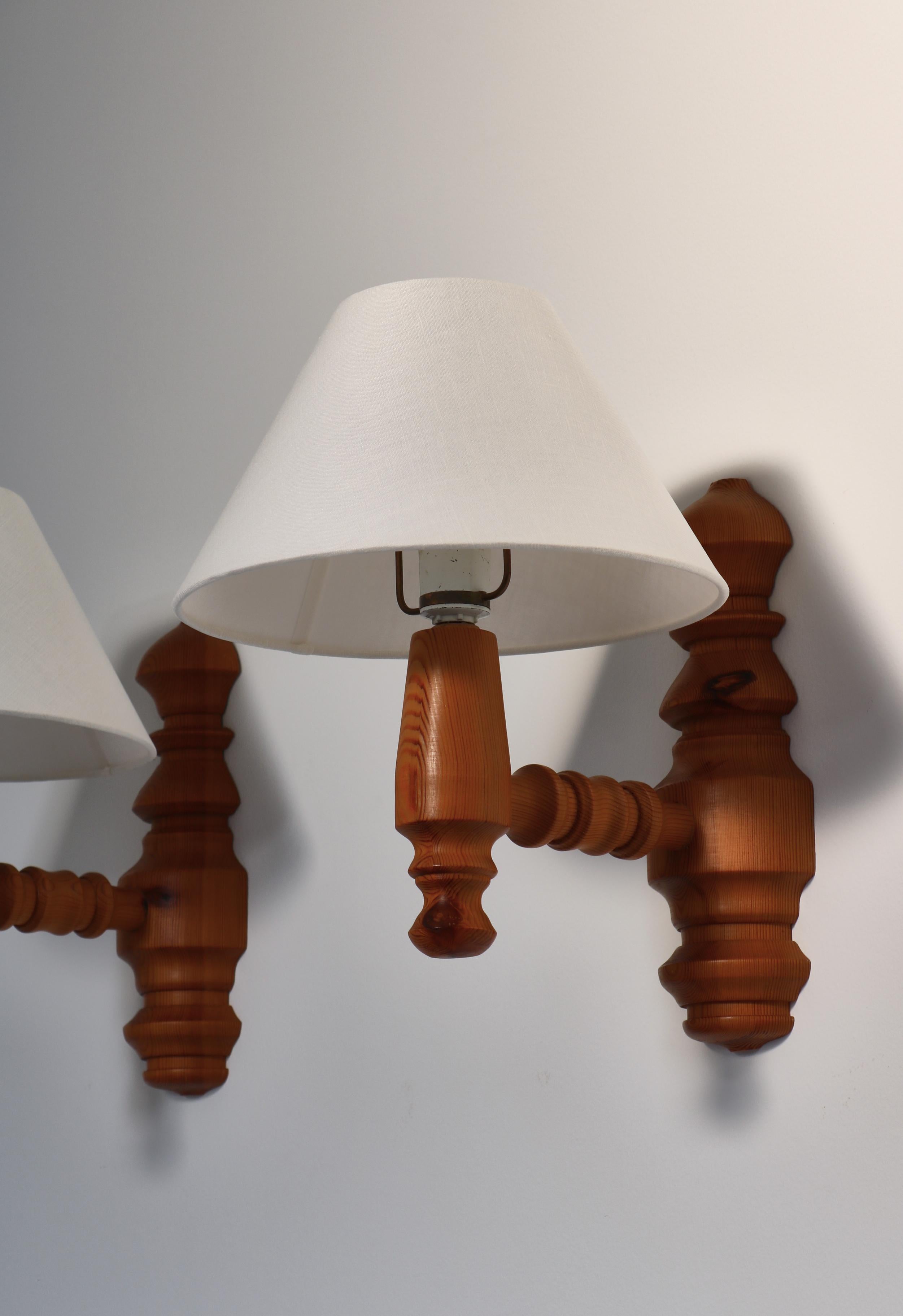 Danish Pair of Large Scandinavian Modern Wall Sconces in Pinewood, Denmark, 1970s For Sale