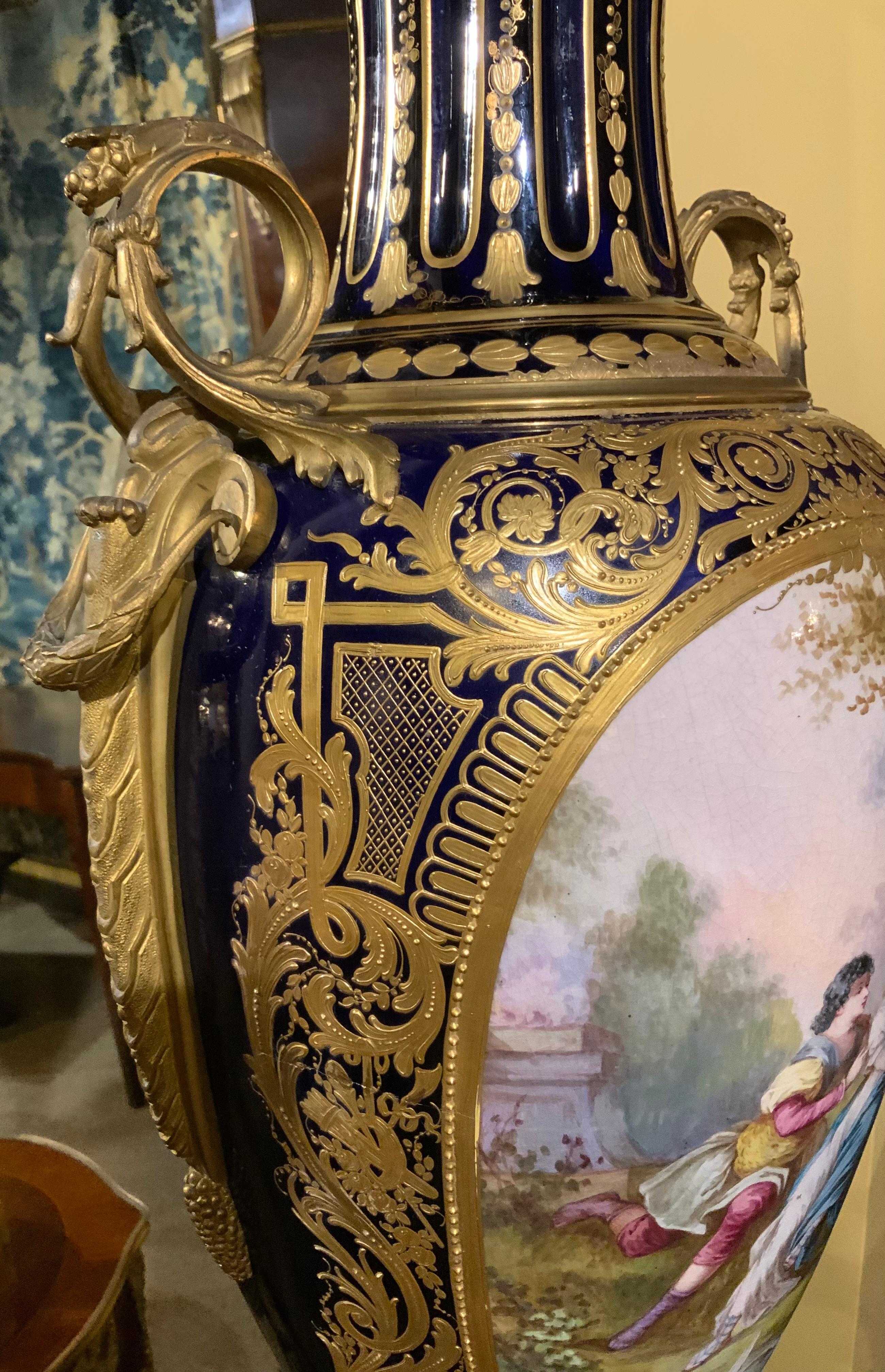 Pair of large Sevres urns, 19 th century cobalt blue In Excellent Condition For Sale In Houston, TX