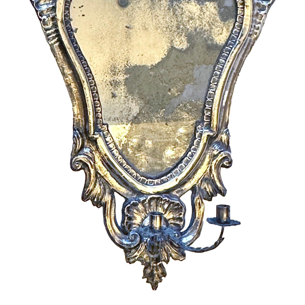 Début du 20ème siècle Paire de grandes appliques italiennes plaquées argent en vente