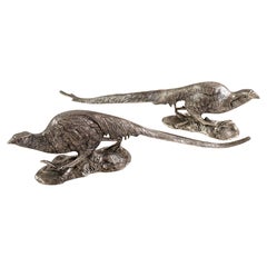 Pareja de grandes adornos/esculturas de mesa de faisán de bronce plateado